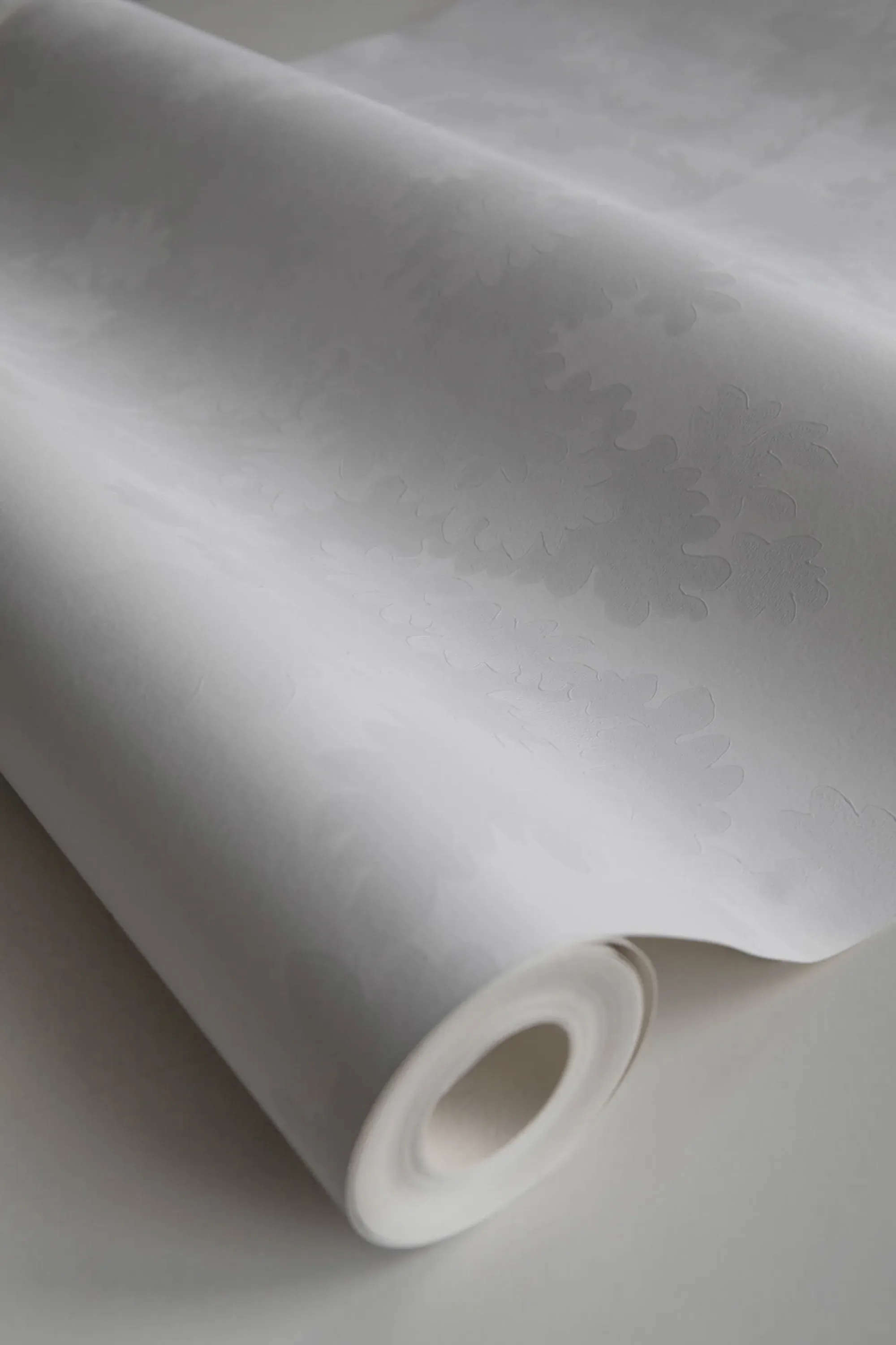 Sandberg Raphael in White wallpaper (444-11)
