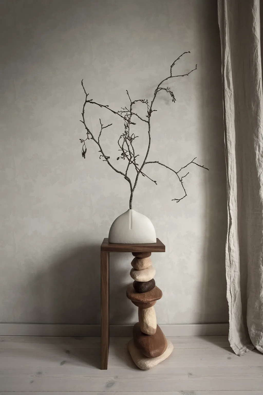 Sandberg Raphael in White wallpaper (444-11)