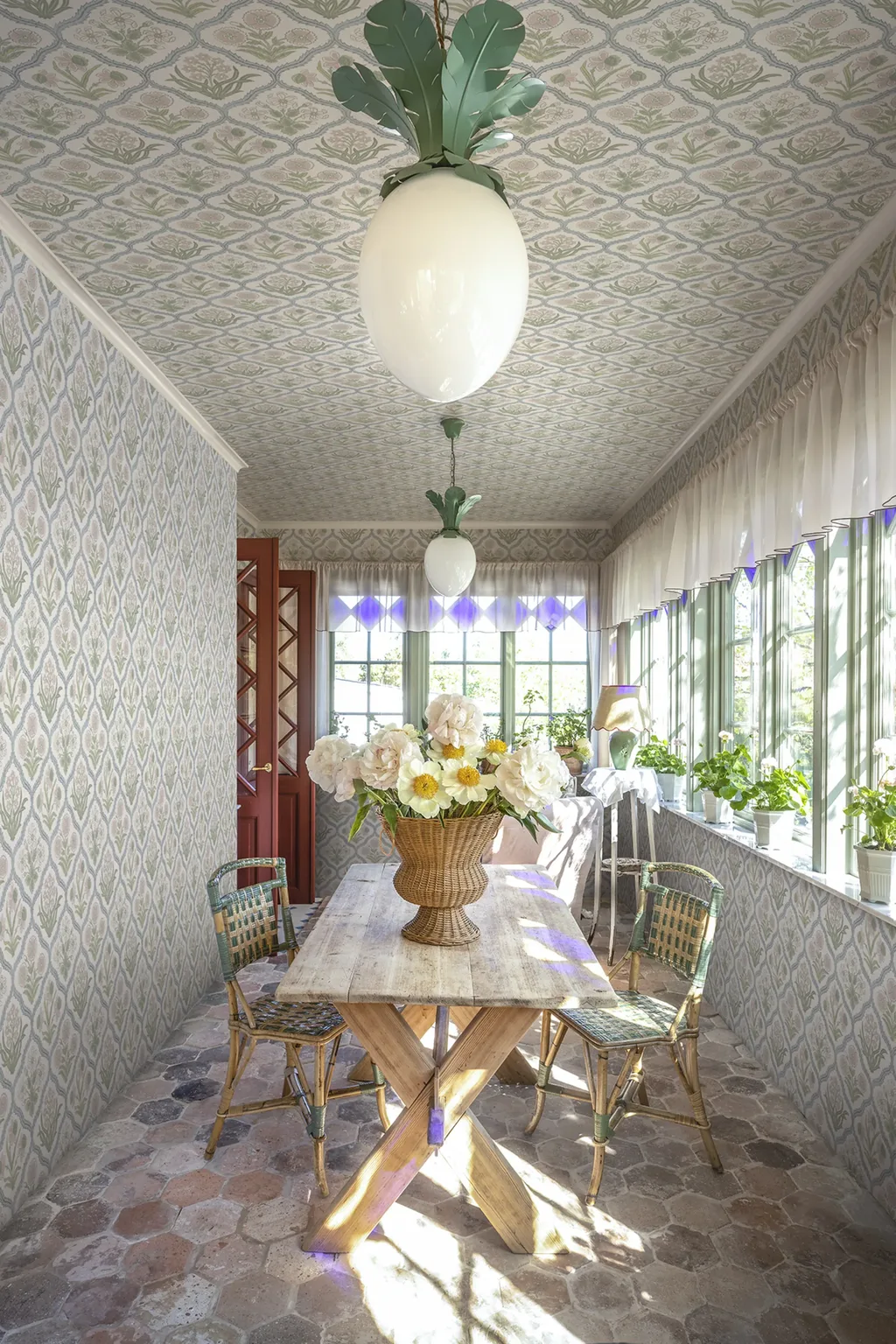 Sandberg Rosa in Pastel wallpaper (S10827)