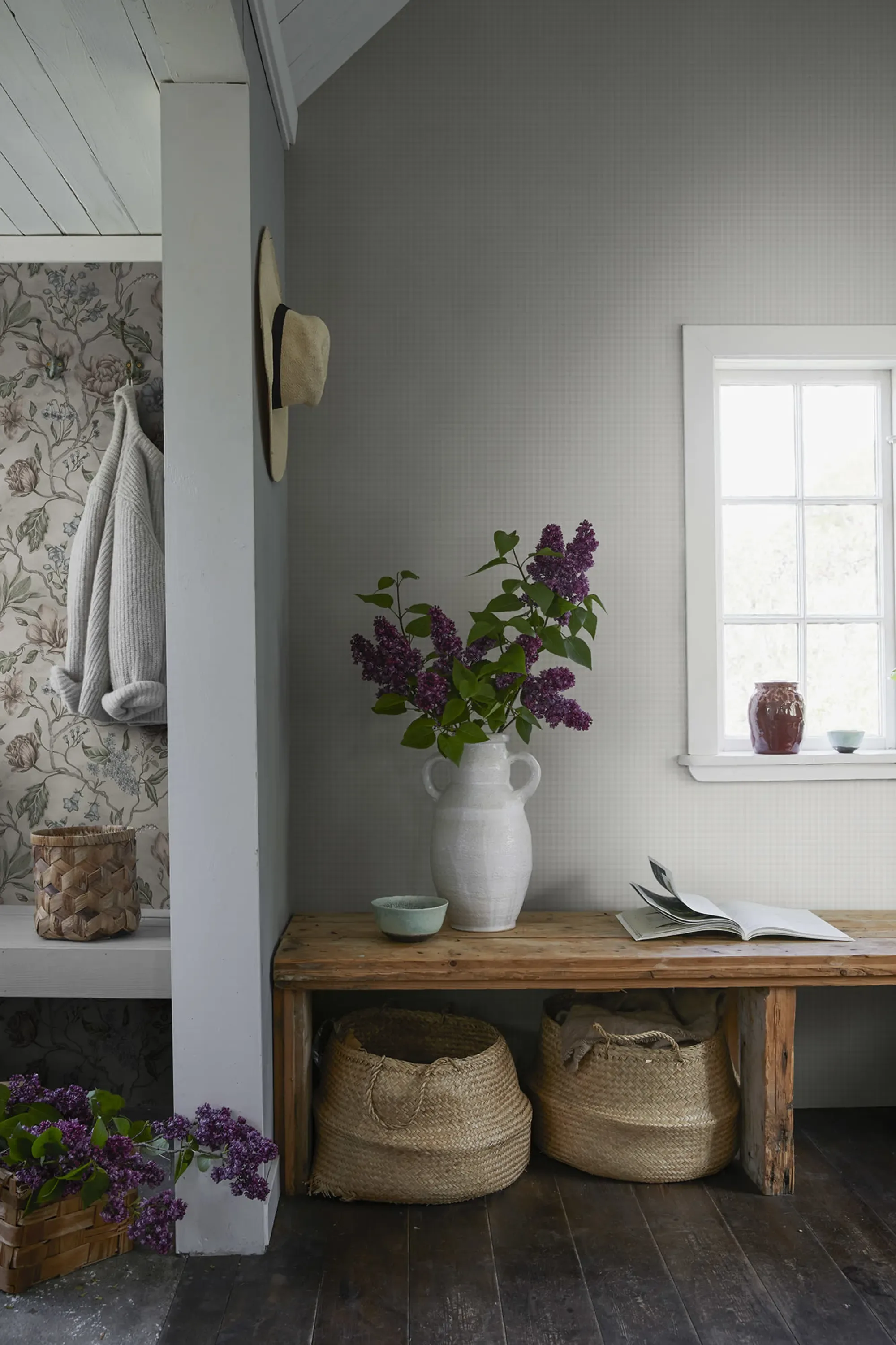 Sandberg Ruta in Gray wallpaper (S10316)