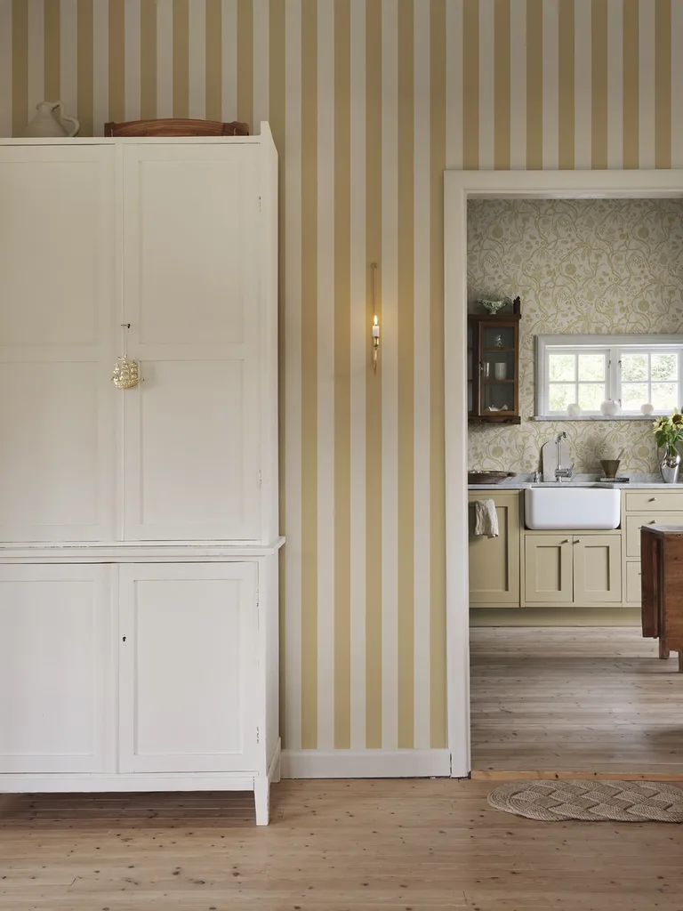 Sandberg Sam in Honey wallpaper (S10700)