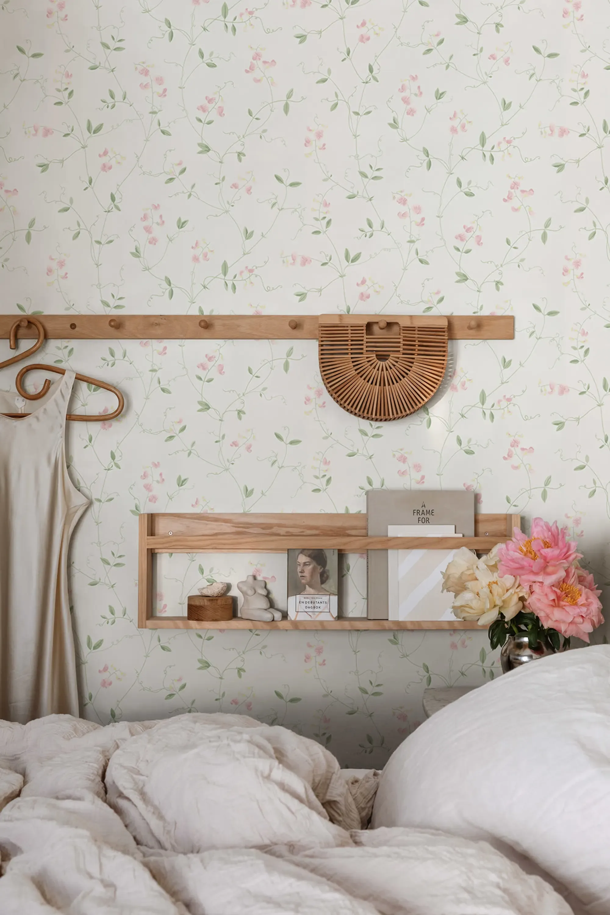 Sandberg Sanna in Light Pink wallpaper (490-24)