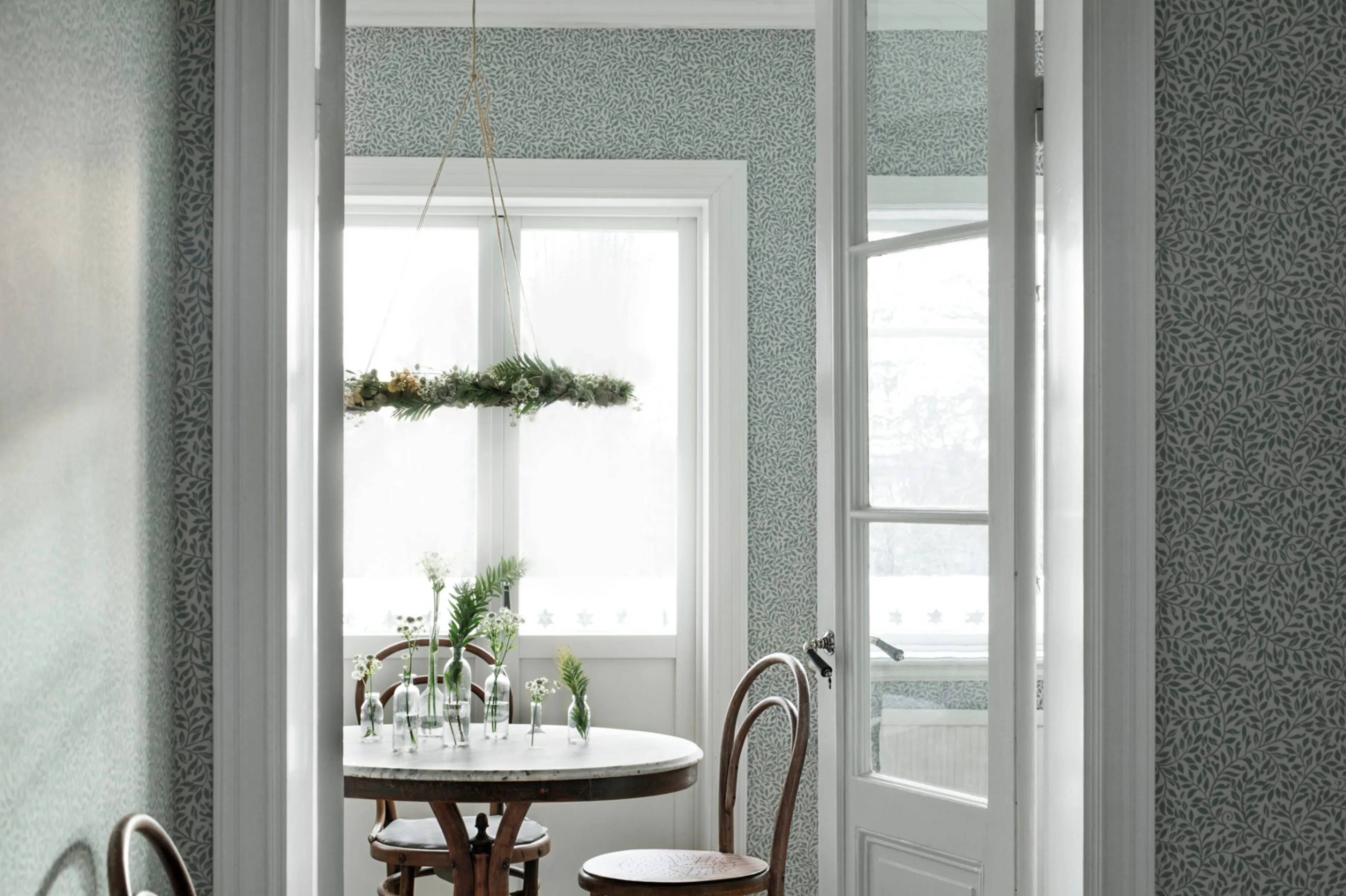 Sandberg Sigfrid in Indigo Blue wallpaper (425-46)