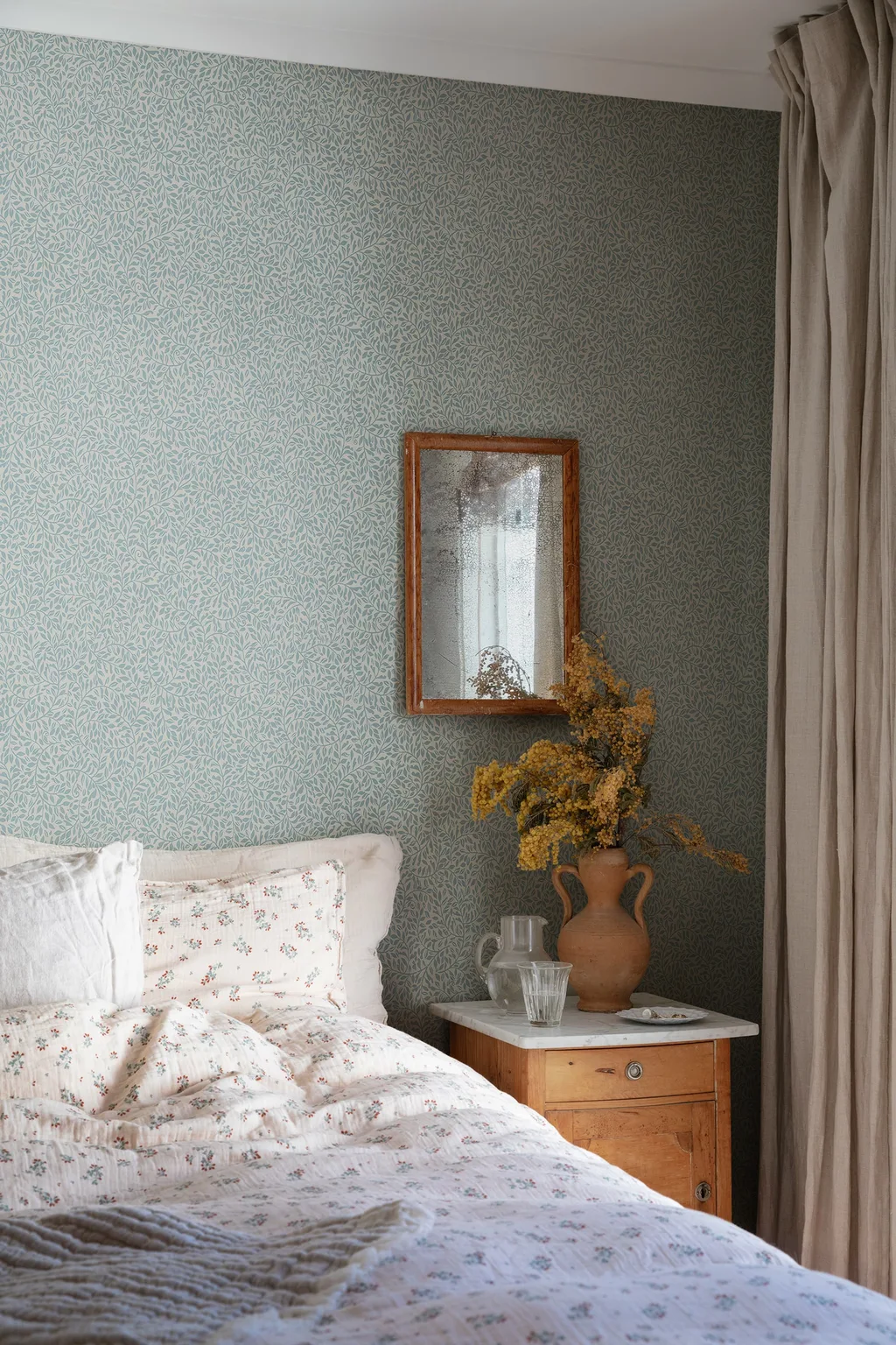 Sandberg Sigfrid in Indigo Blue wallpaper (425-46)