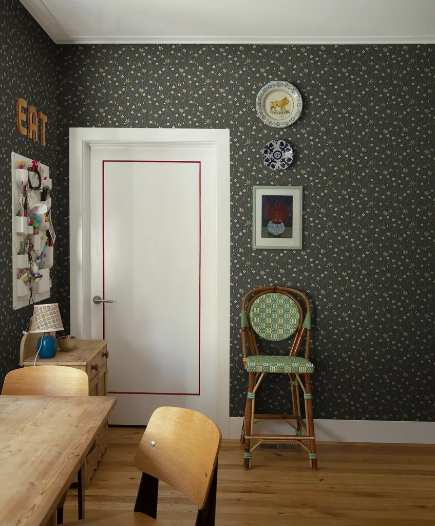 Sandberg Signe in Charcoal wallpaper (S10158)