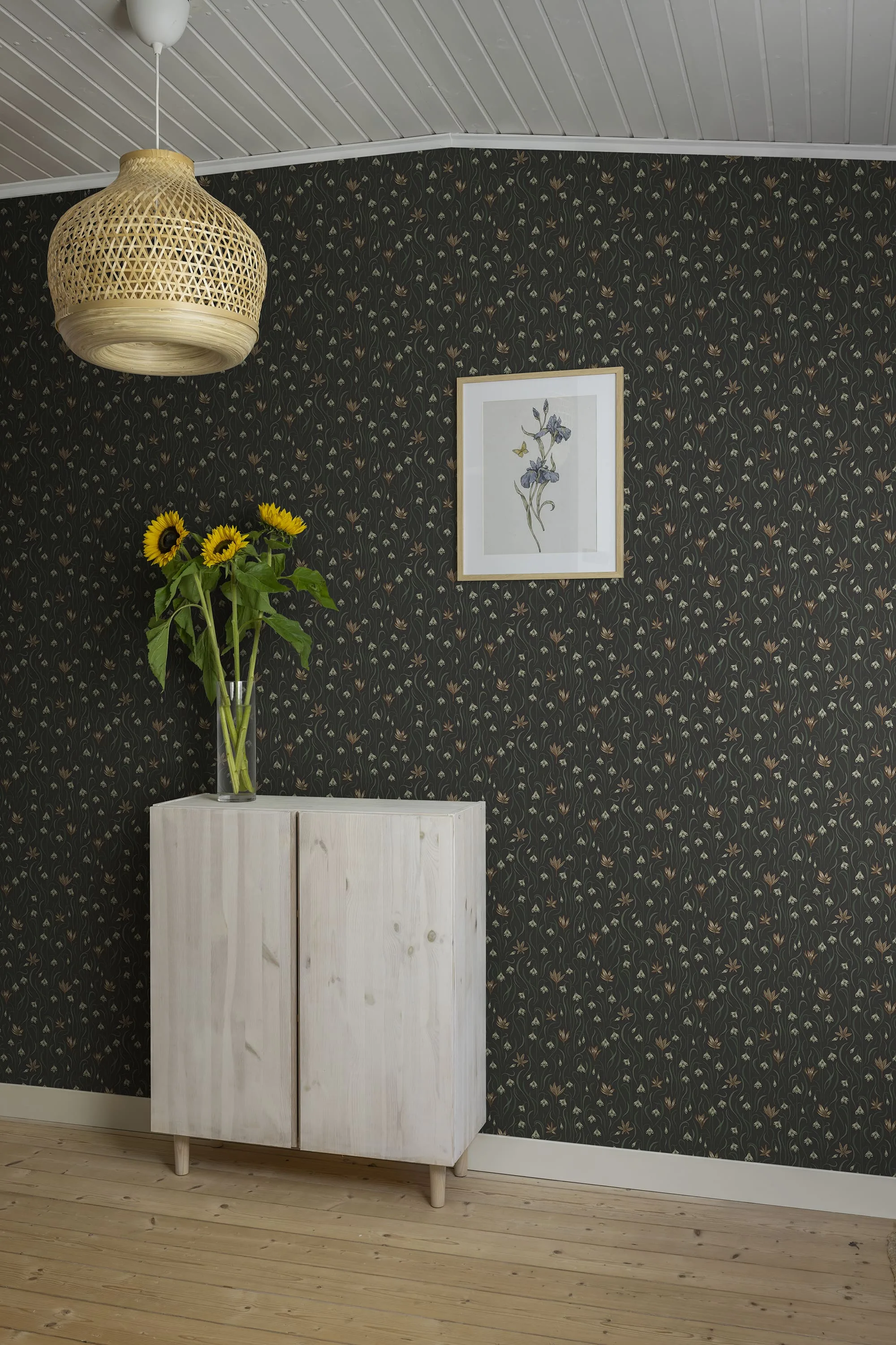 Sandberg Signe in Charcoal wallpaper (S10158)