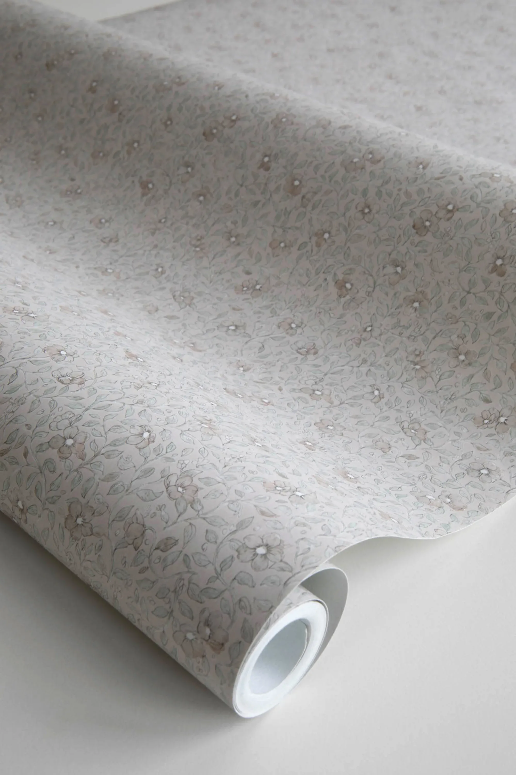 Sandberg Stella in Sage Green wallpaper (S10122)