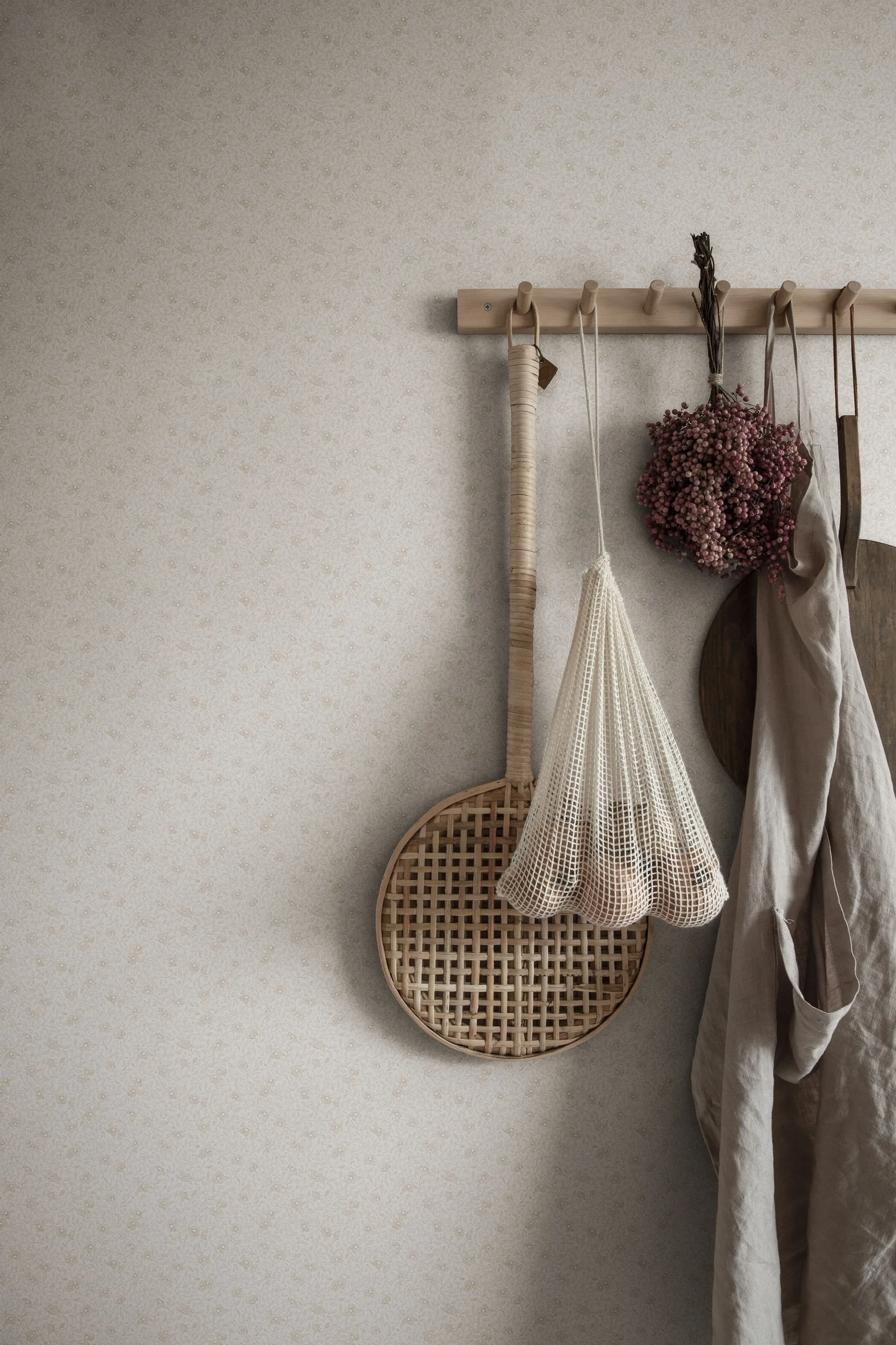 Sandberg Stella in Sandstone wallpaper (S10121)