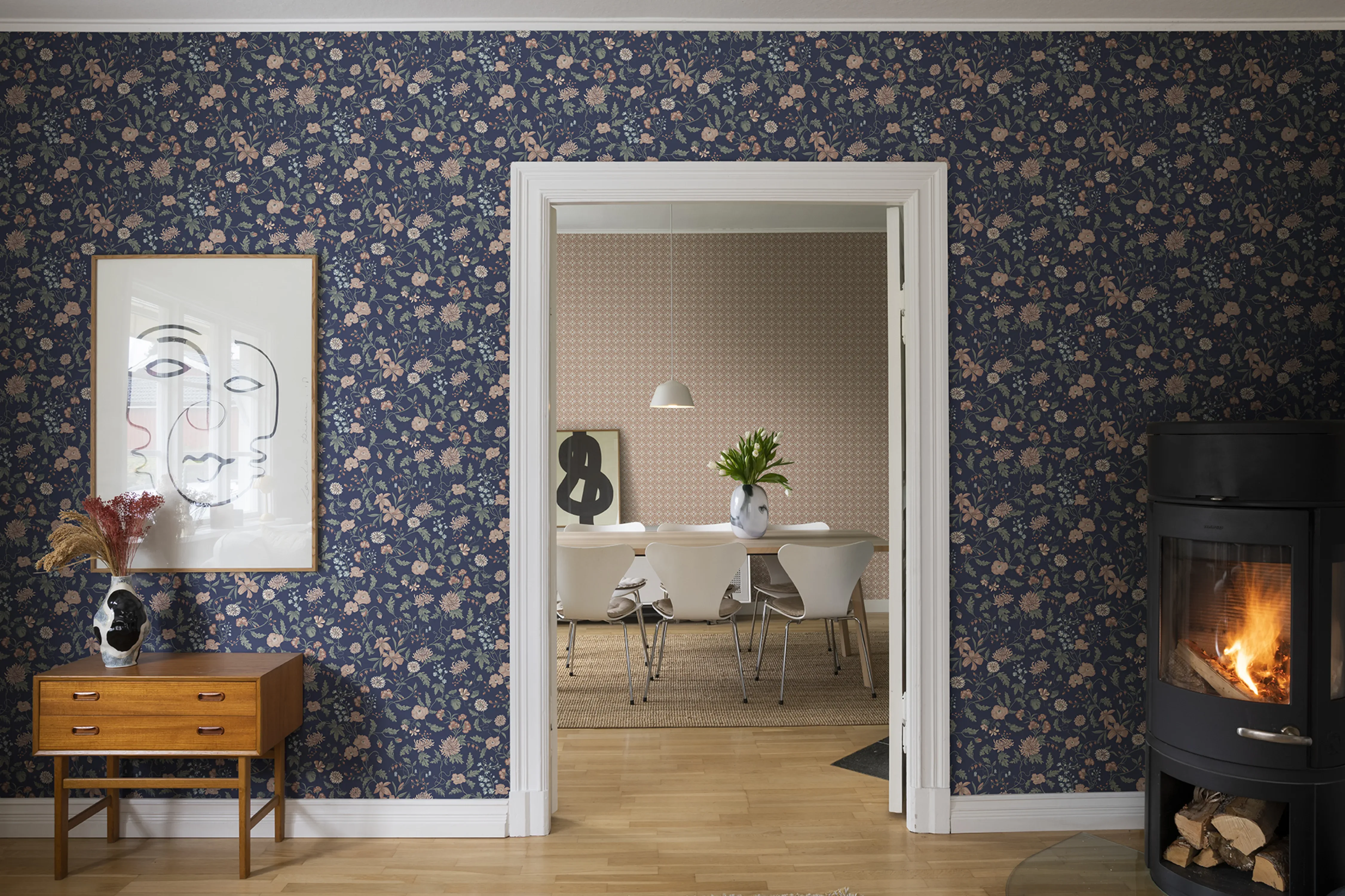 Sandberg Till Karin in Midnight Blue wallpaper (S10167)