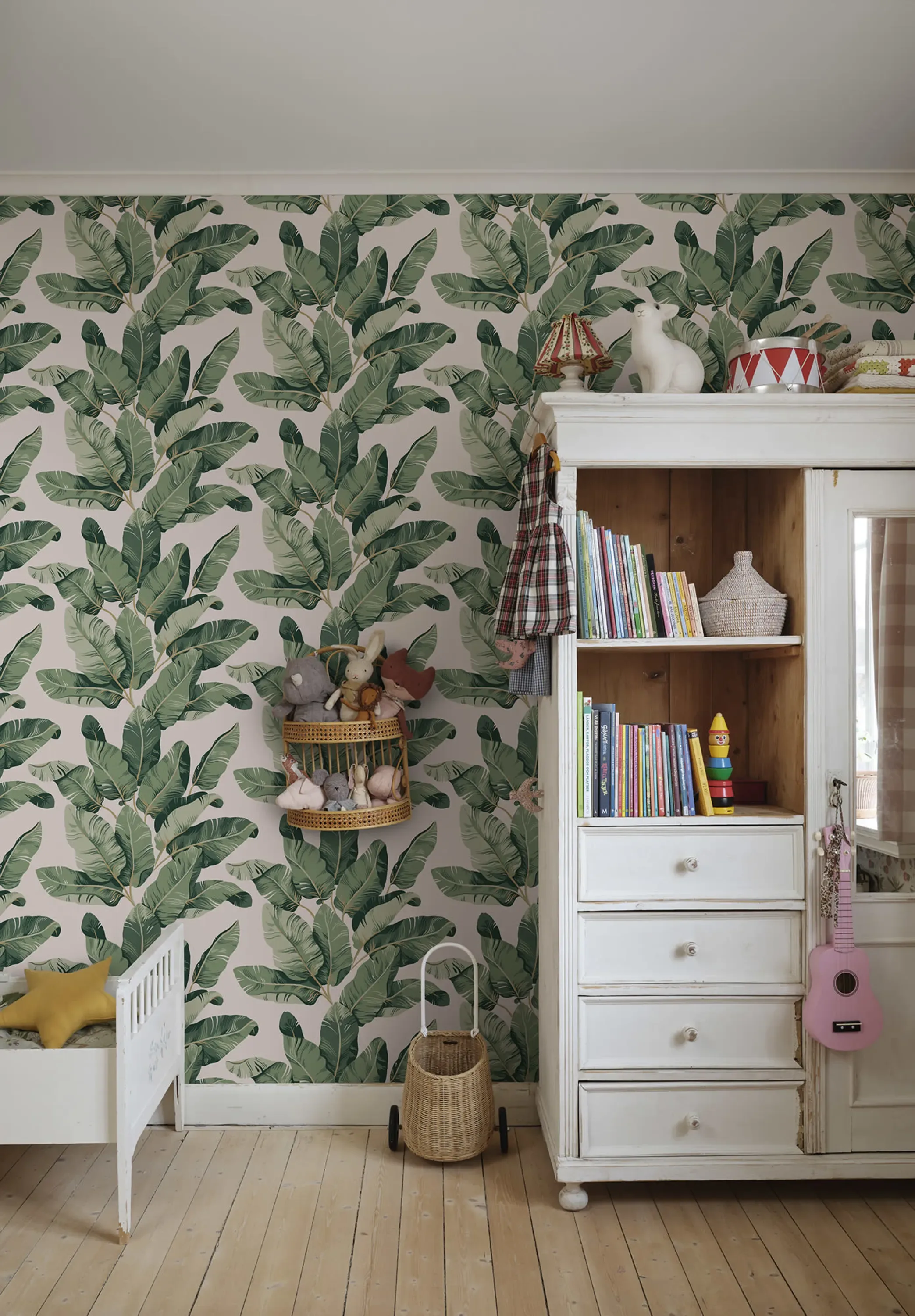 Sandberg Tom in Emerald wallpaper (S10435)