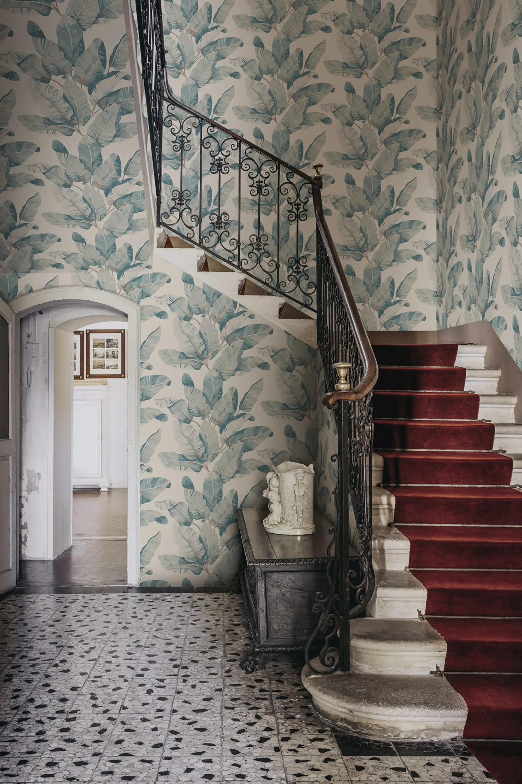 Sandberg Tom in Misty Blue wallpaper (S10434)