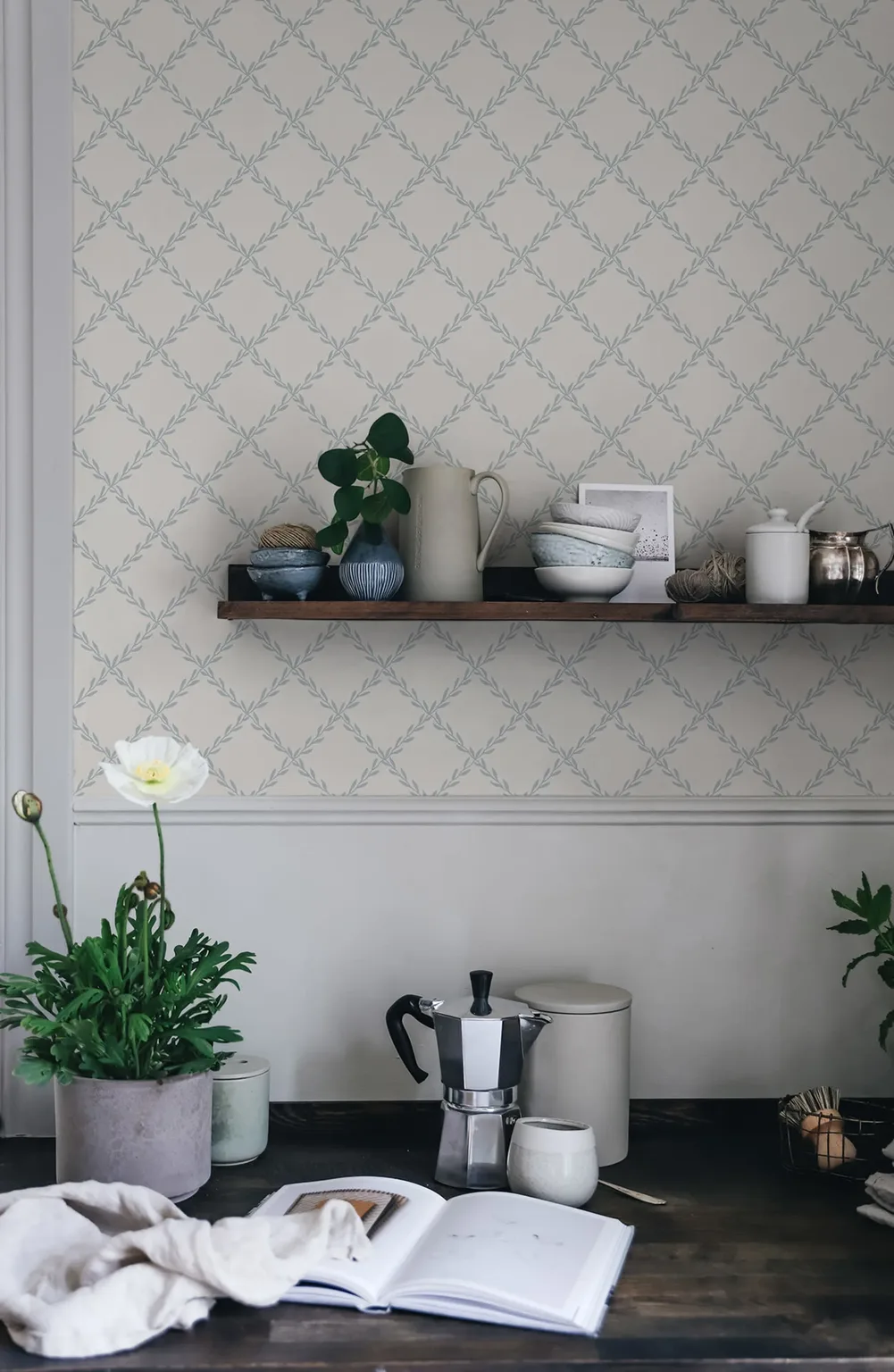 Sandberg Trellis in Misty Blue wallpaper (S10303)