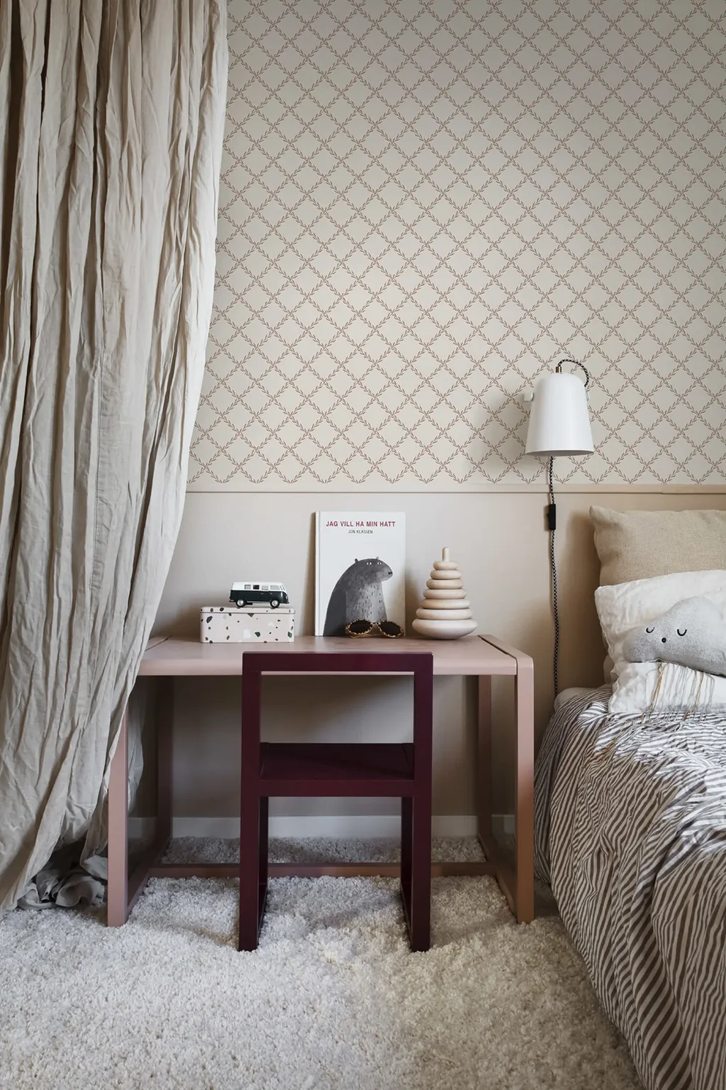 Sandberg Trellis in Terracotta wallpaper (S10305)
