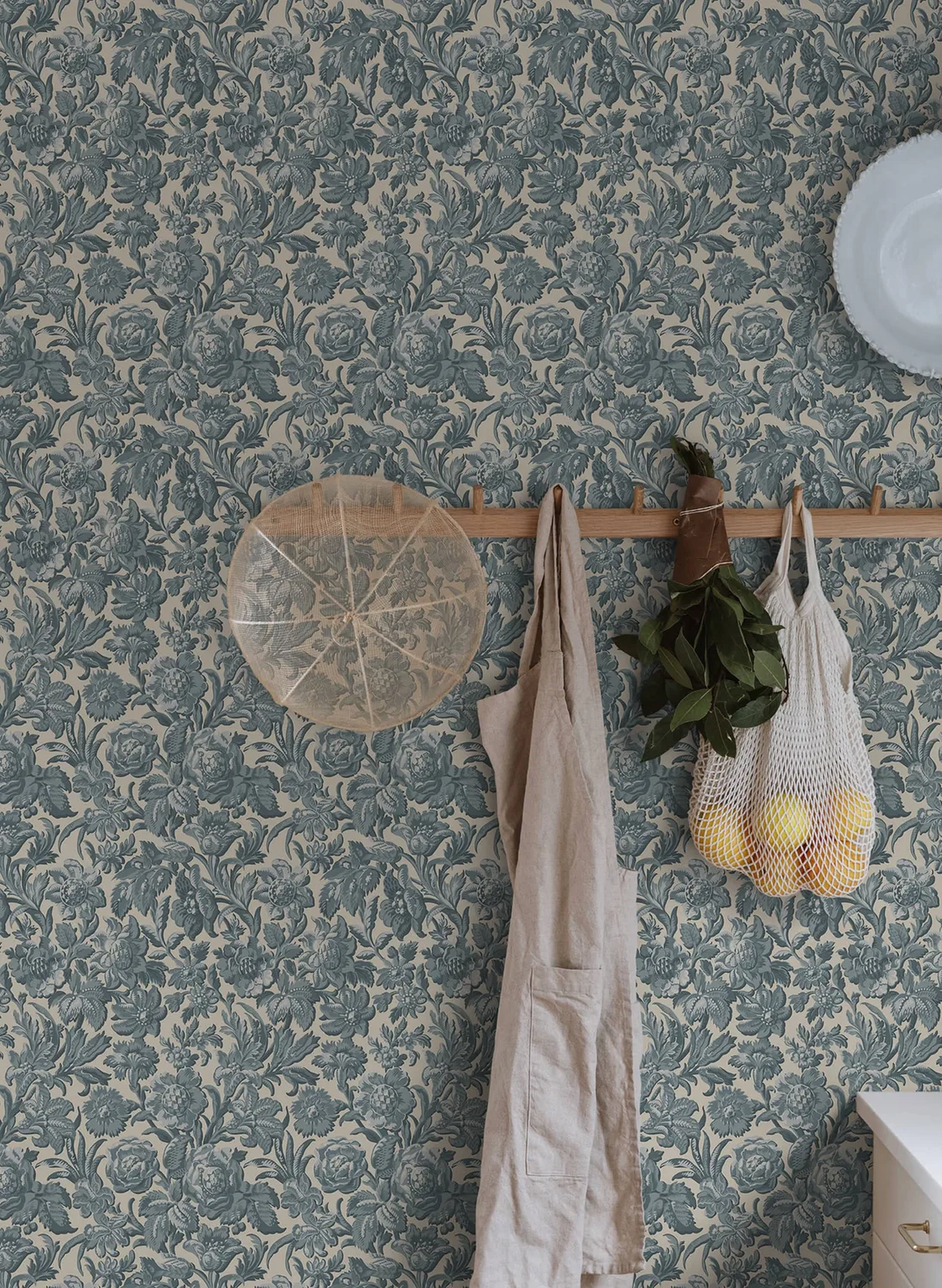 Sandberg Valentin in Misty Blue wallpaper (S10246)
