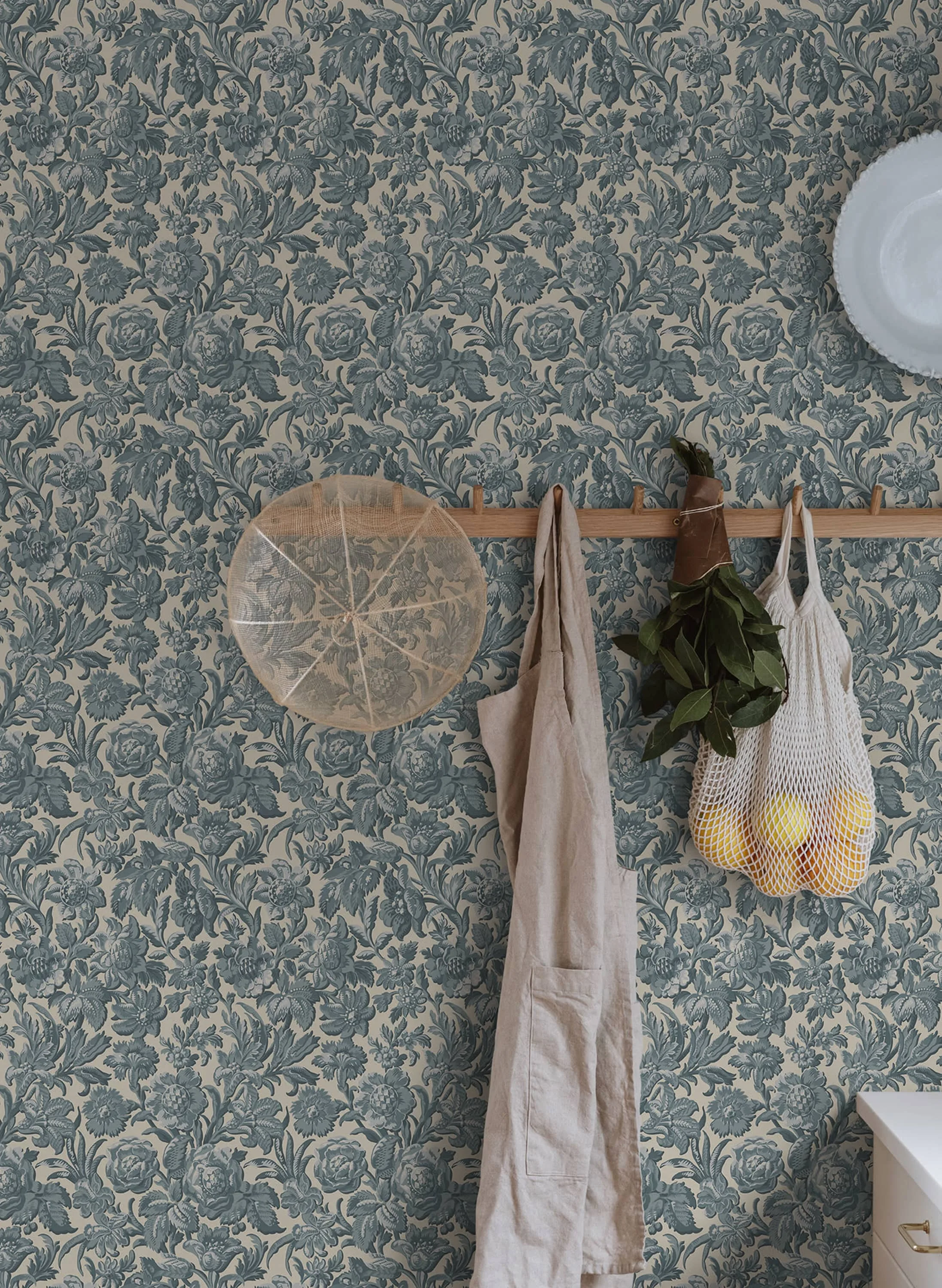 Sandberg Valentin in Misty Blue wallpaper (S10246)