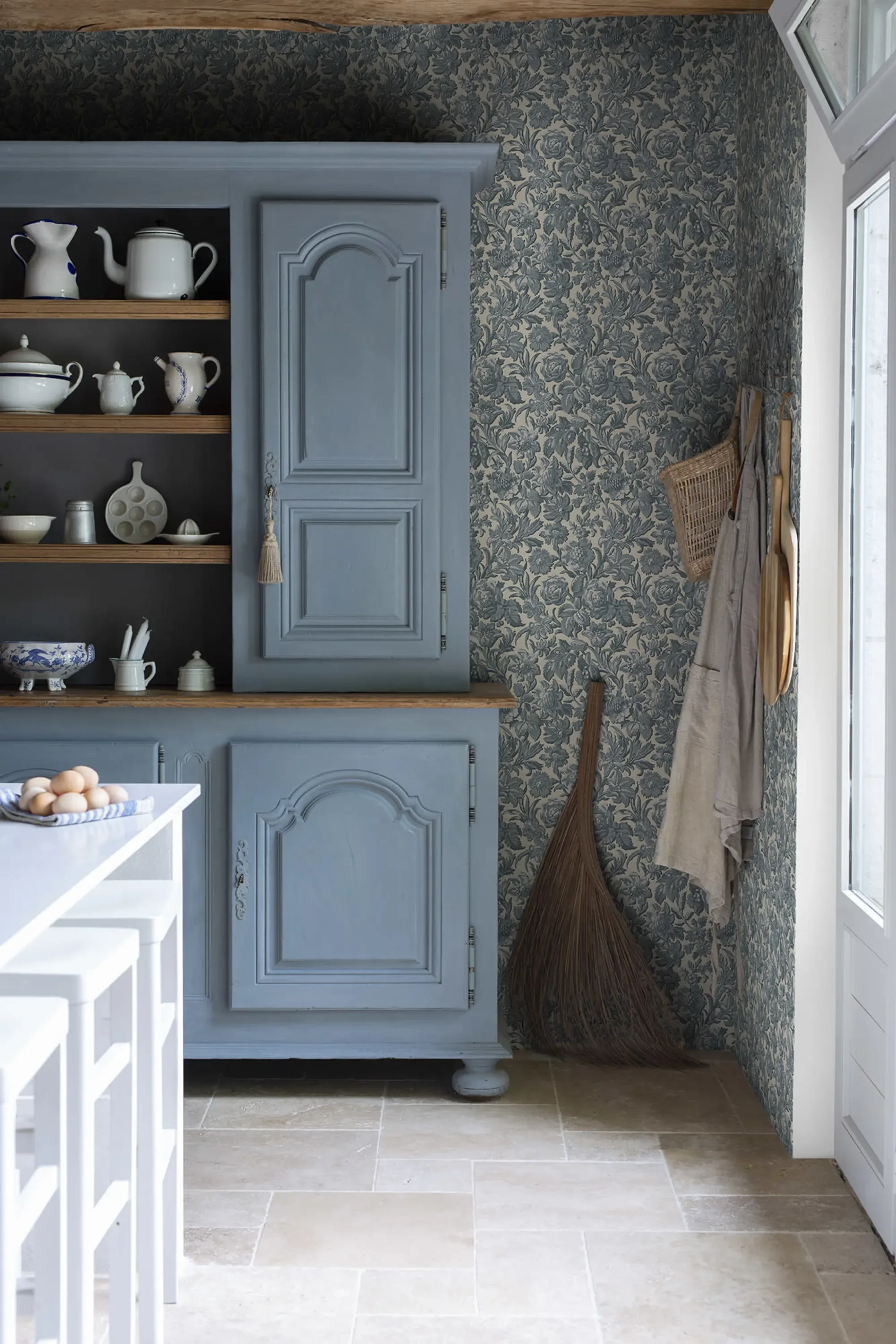 Sandberg Valentin in Misty Blue wallpaper (S10246)