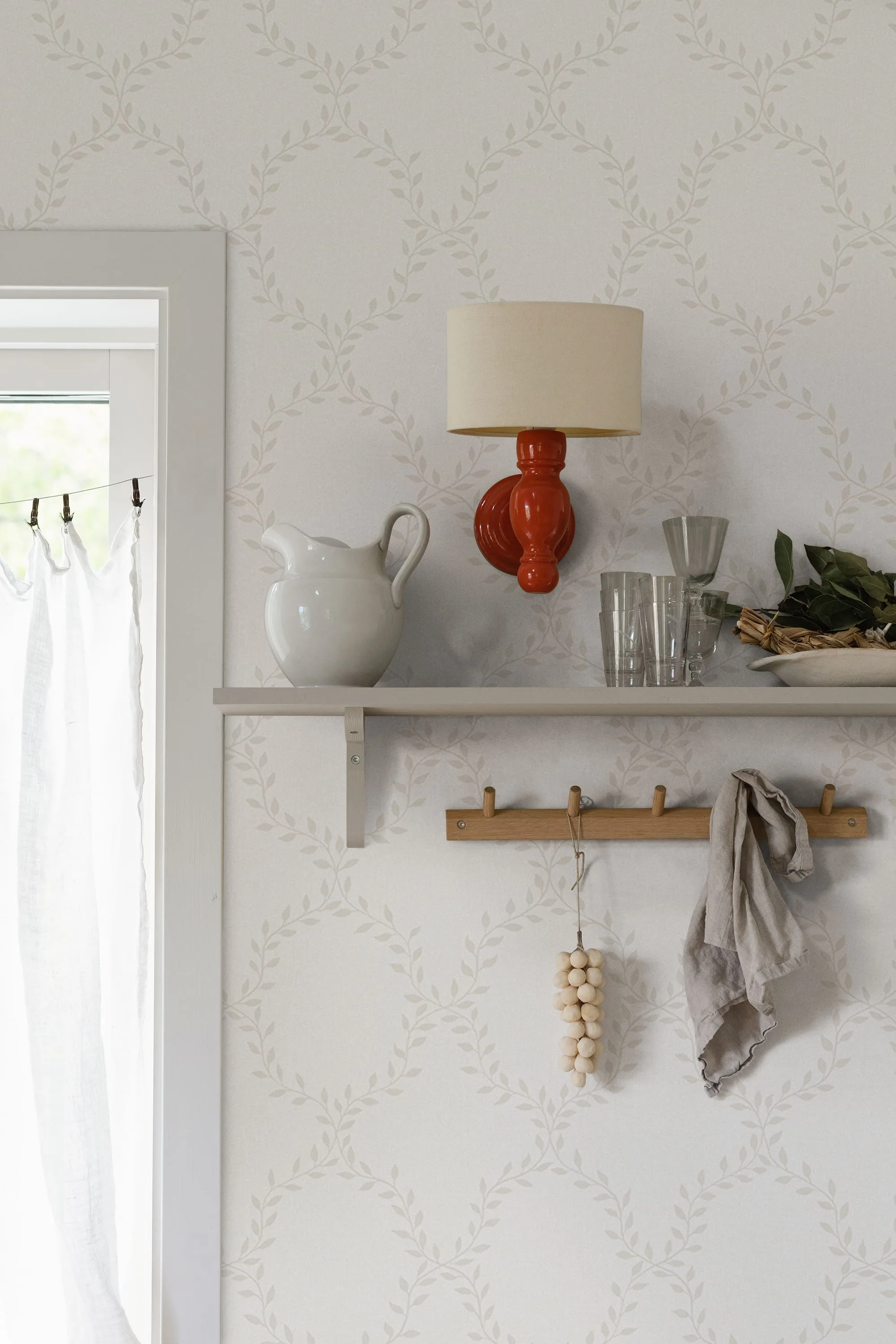 Sandberg Wilma in Eggshell wallpaper (S10200)