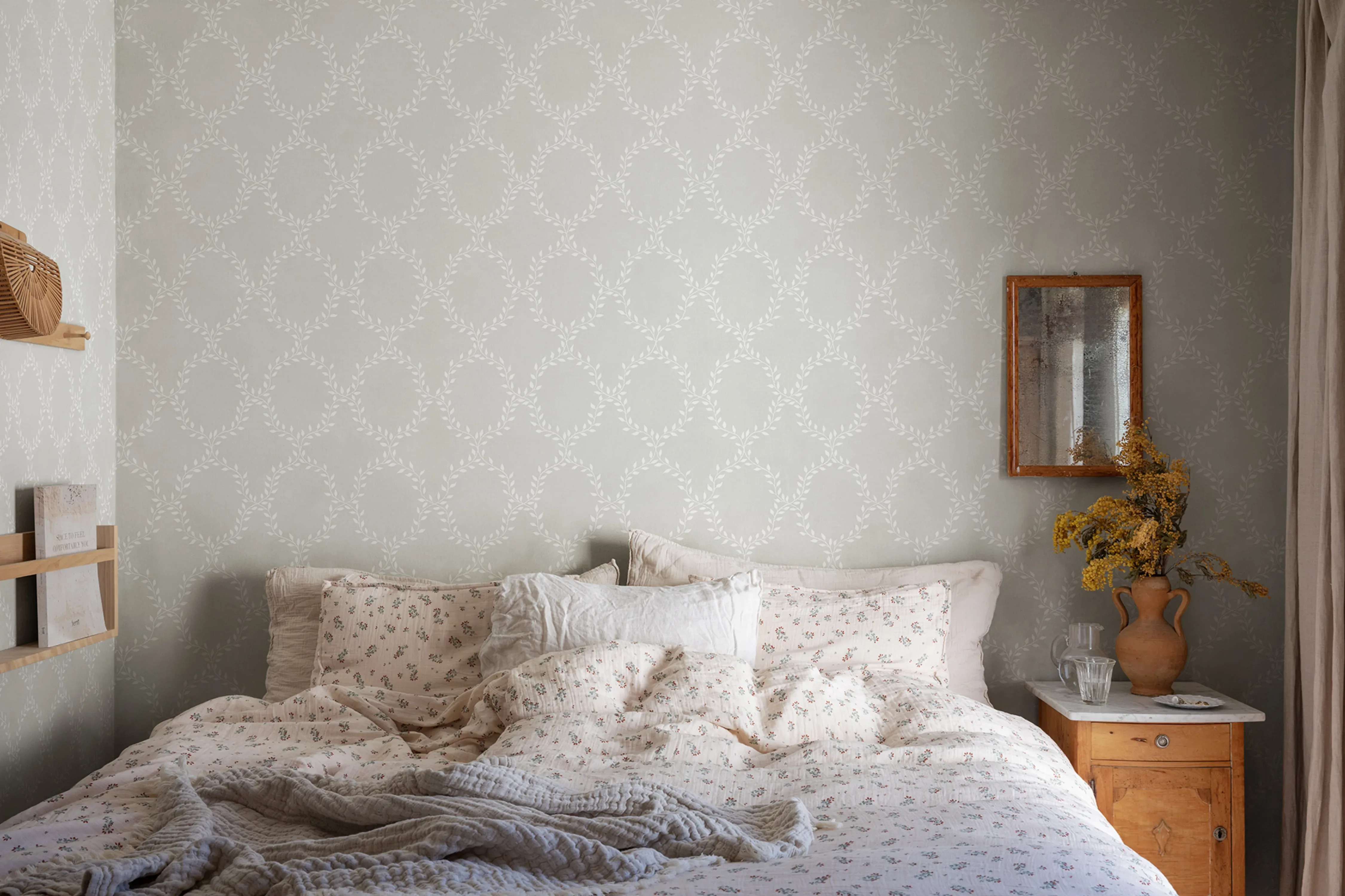 Sandberg Wilma in Gray wallpaper (503-41)