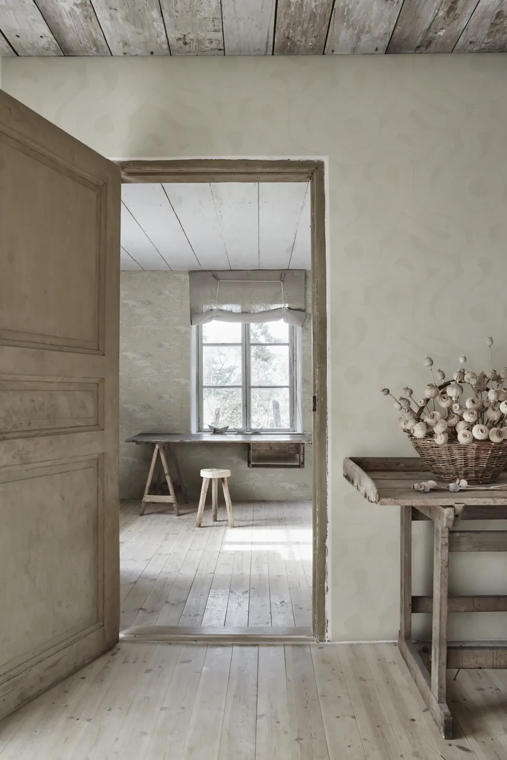Sandberg Zen in Gray wallpaper (805-21)