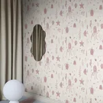 Della Wallpaper – Pink | Wallpaper Twins Della wallpaper in Pink color