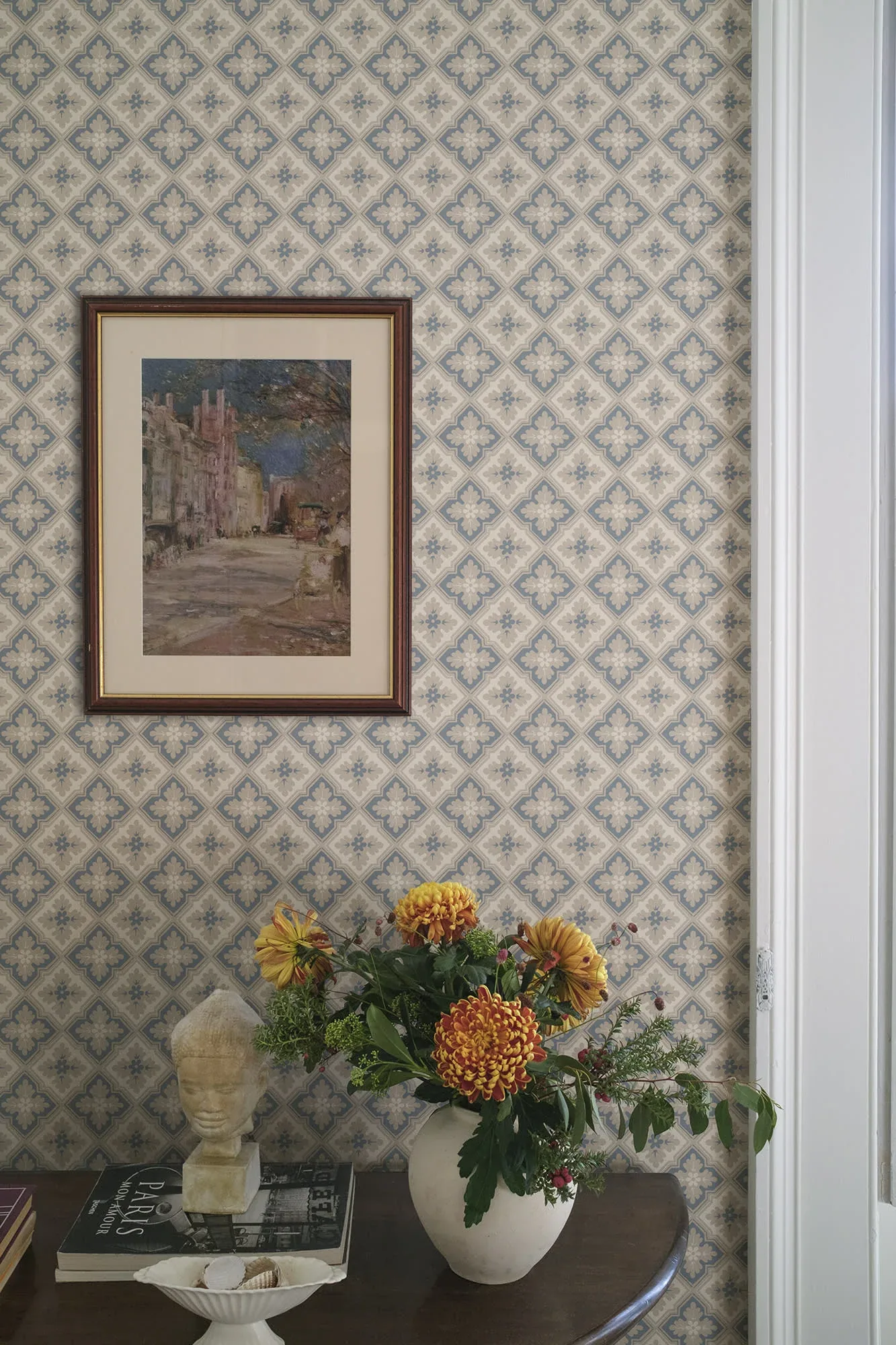 Edvin wallpaper in Indigo Blue color