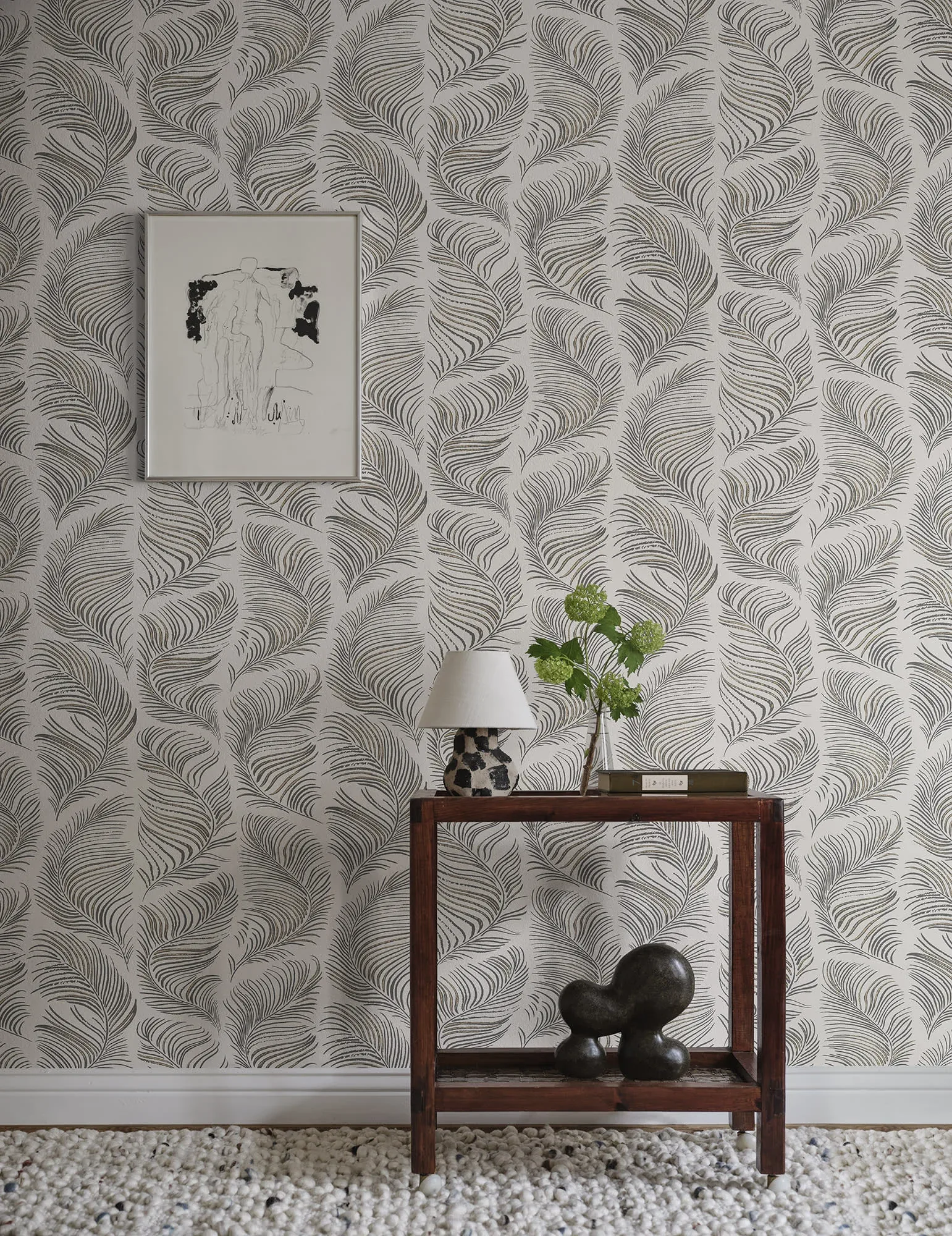 Grace wallpaper in Graphite color