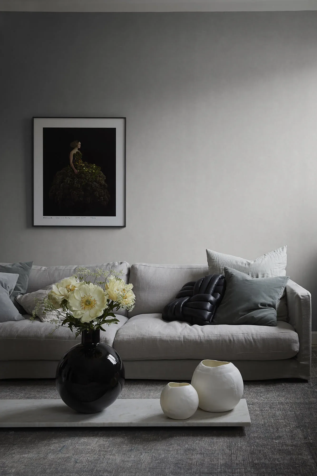 Kalk wallpaper in Gray color