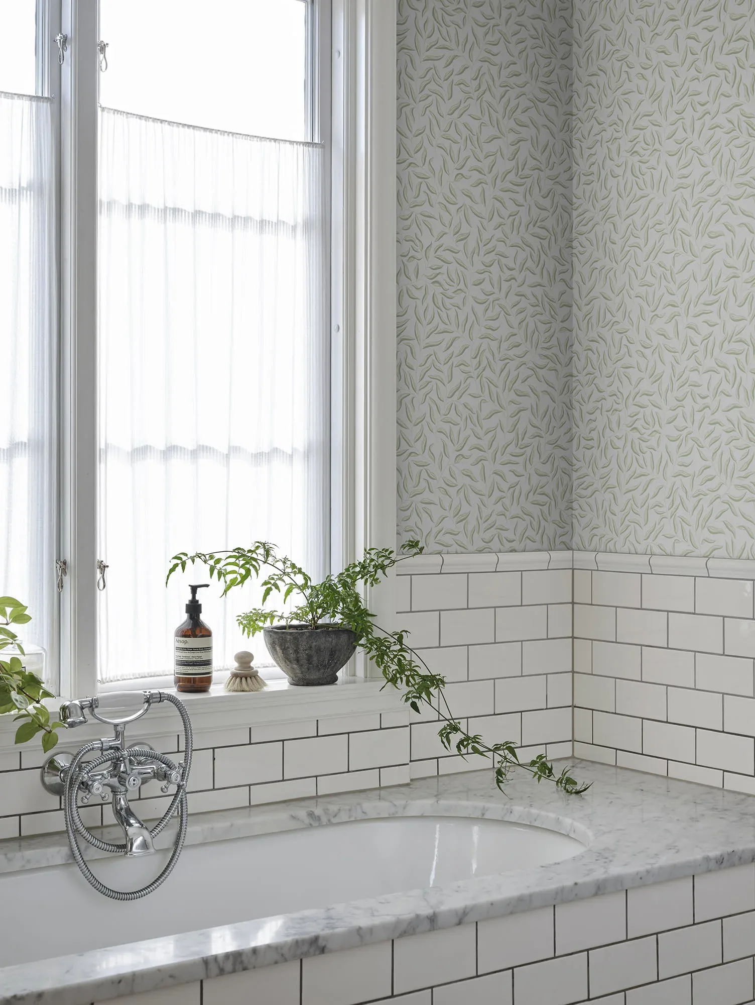 Karolina wallpaper in Light Blue color