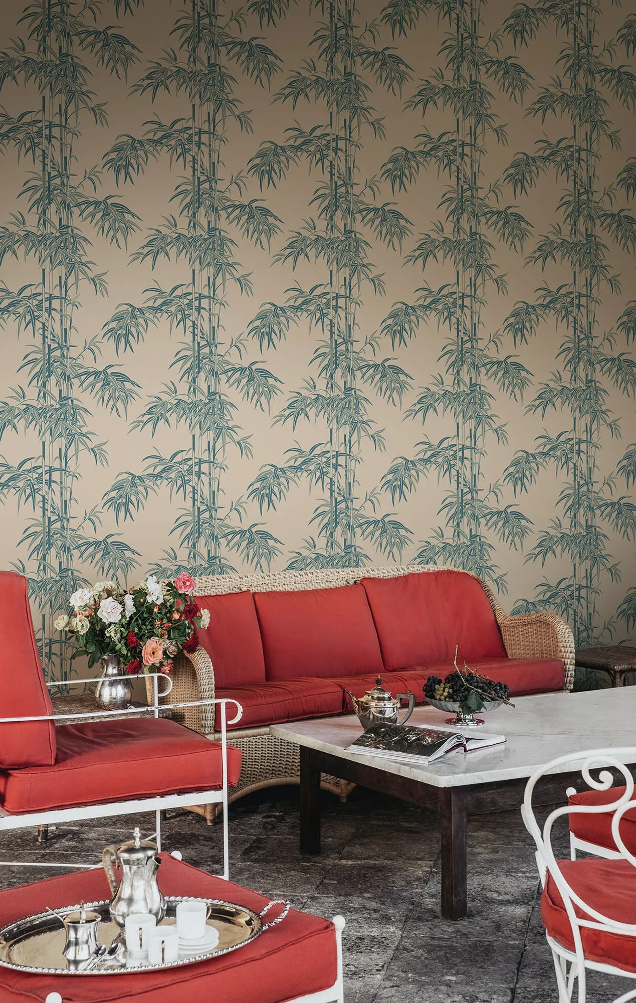 Leon wallpaper in Misty Blue color