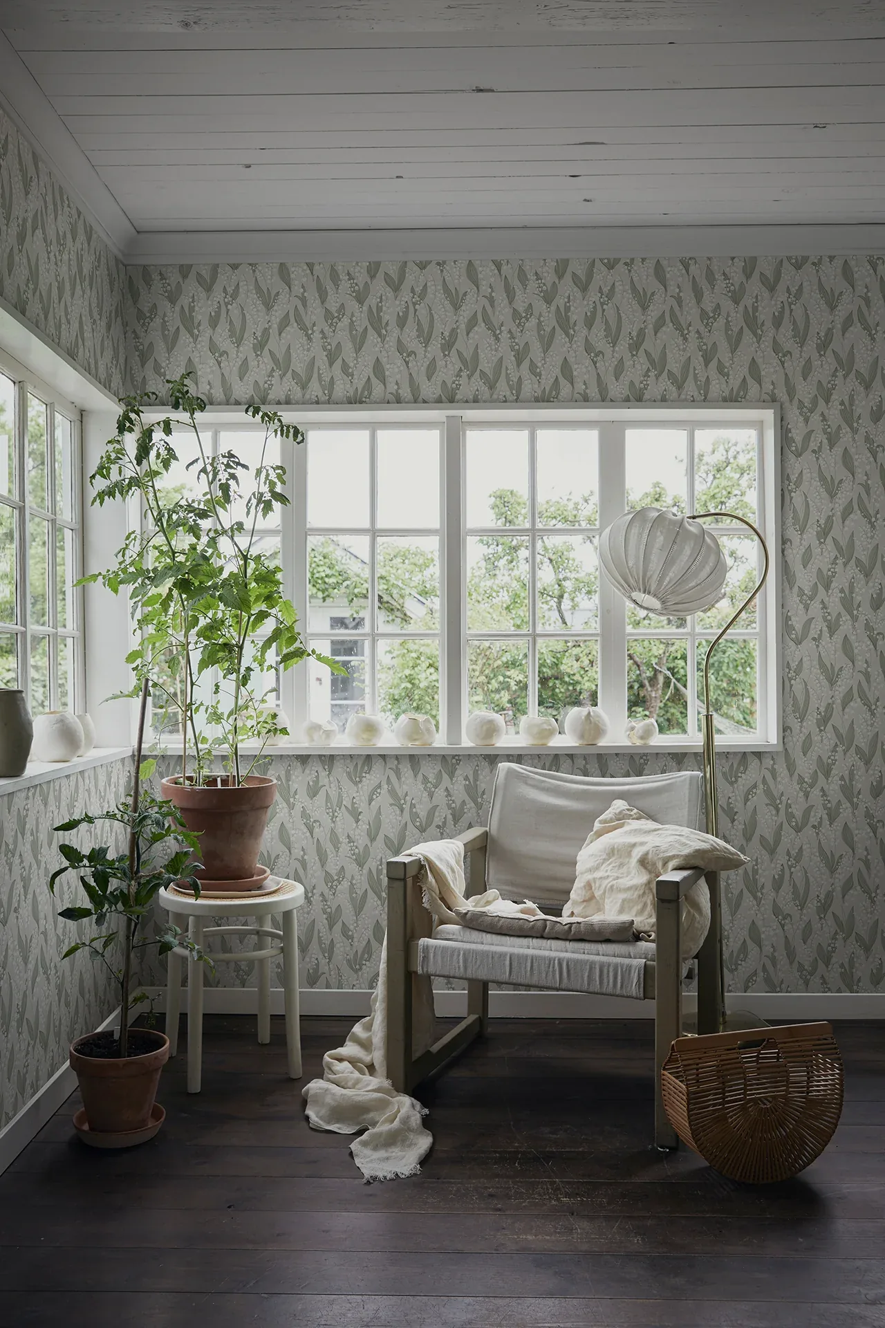 Liljekonvalj wallpaper in Spring Green color