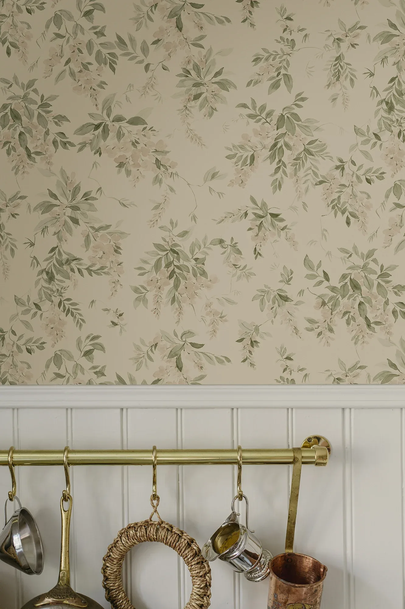 Lovisa wallpaper in Pink color