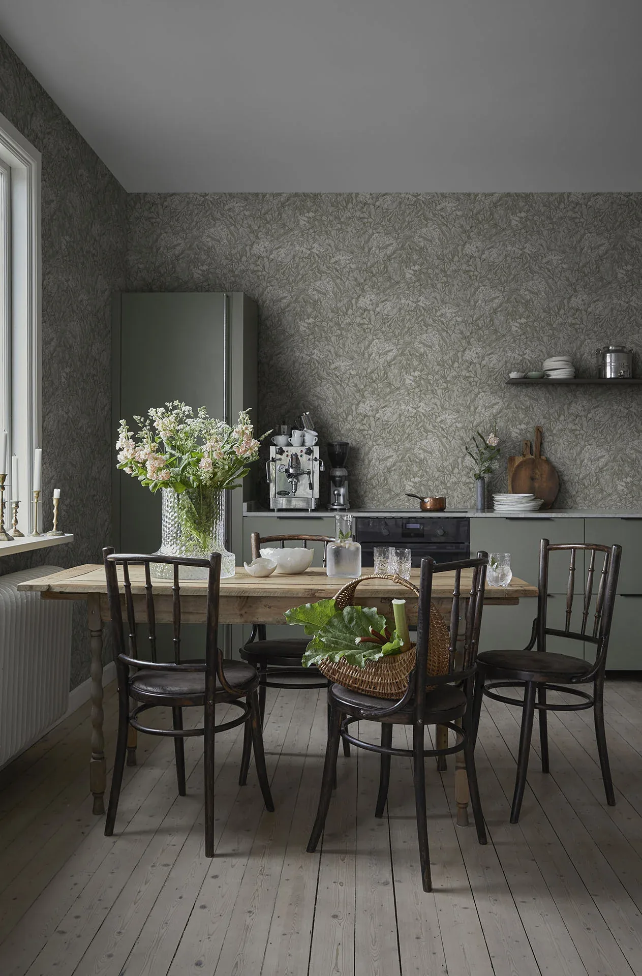 Malin wallpaper in Sage Green color