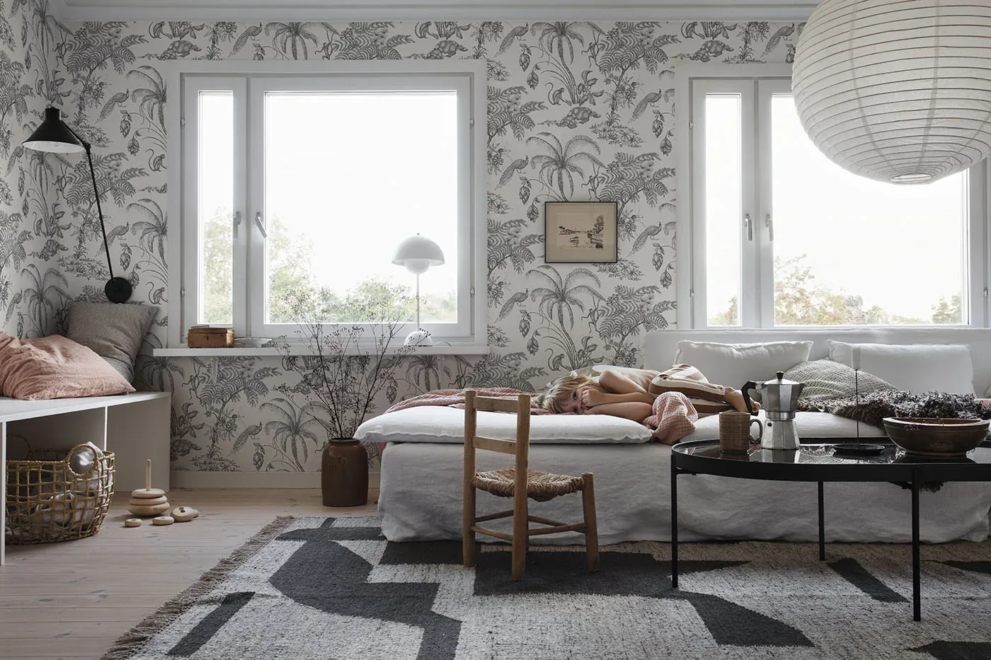 Moa wallpaper in Sandstone color