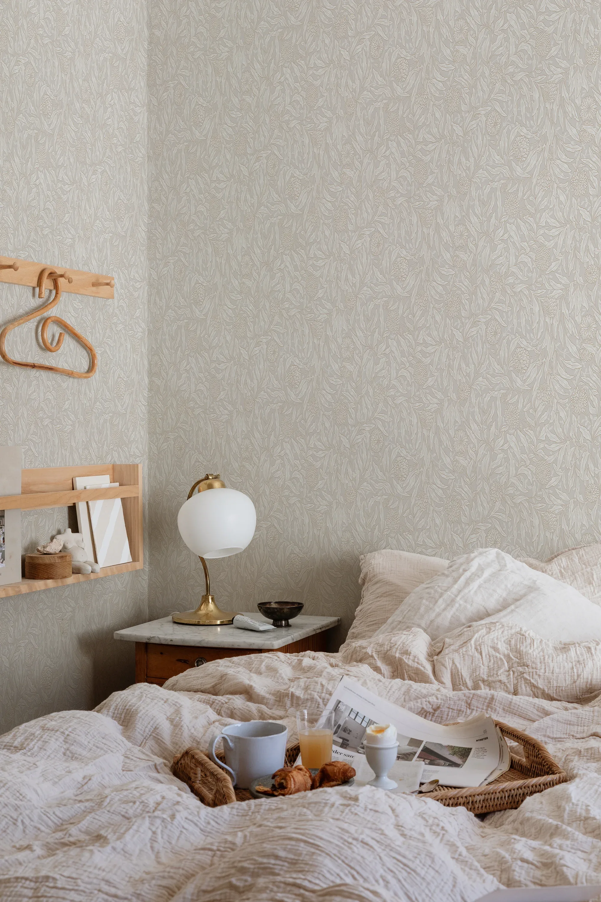 Olof wallpaper in Sandstone color