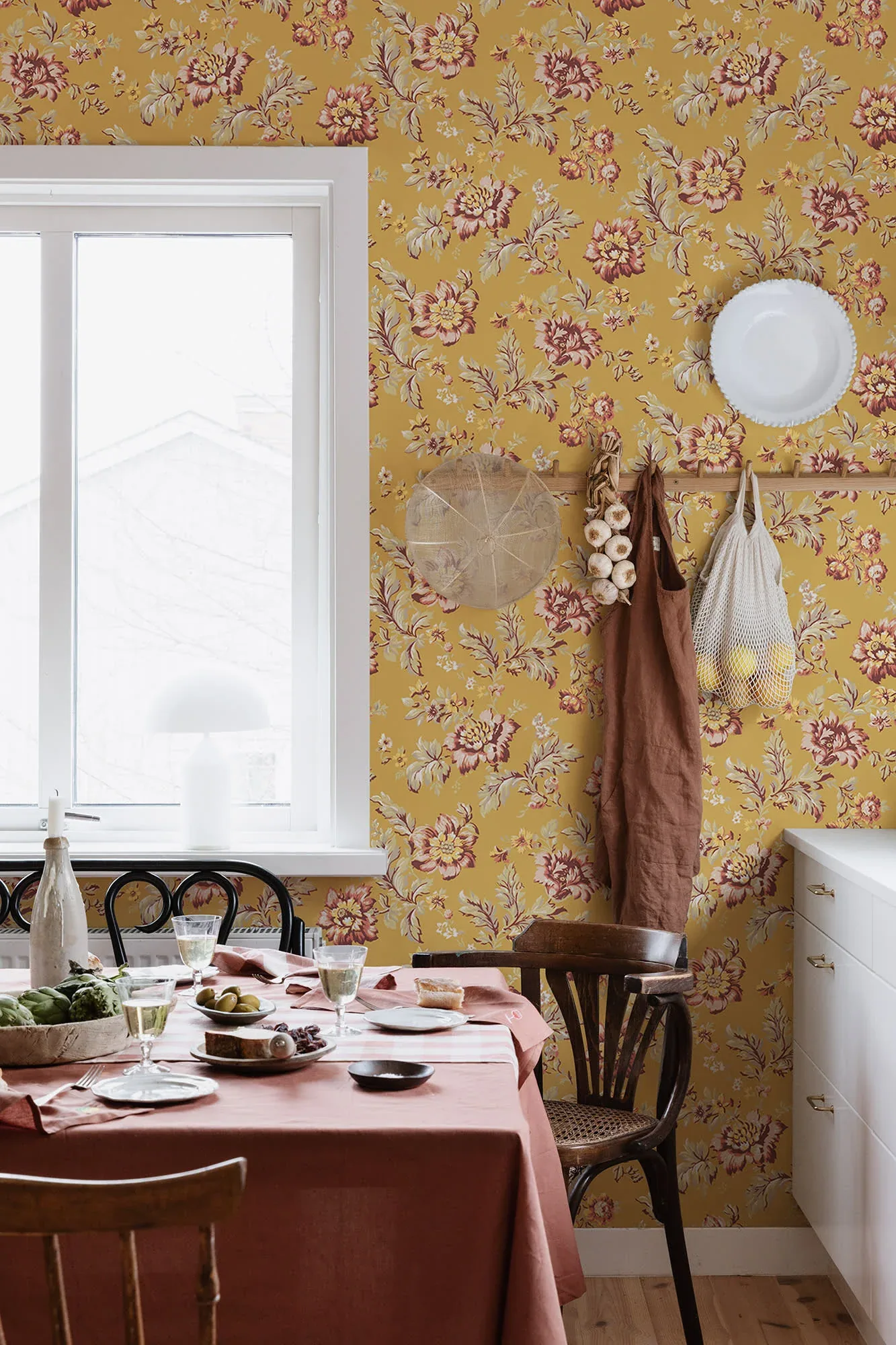 Rosenholm wallpaper in Yellow color