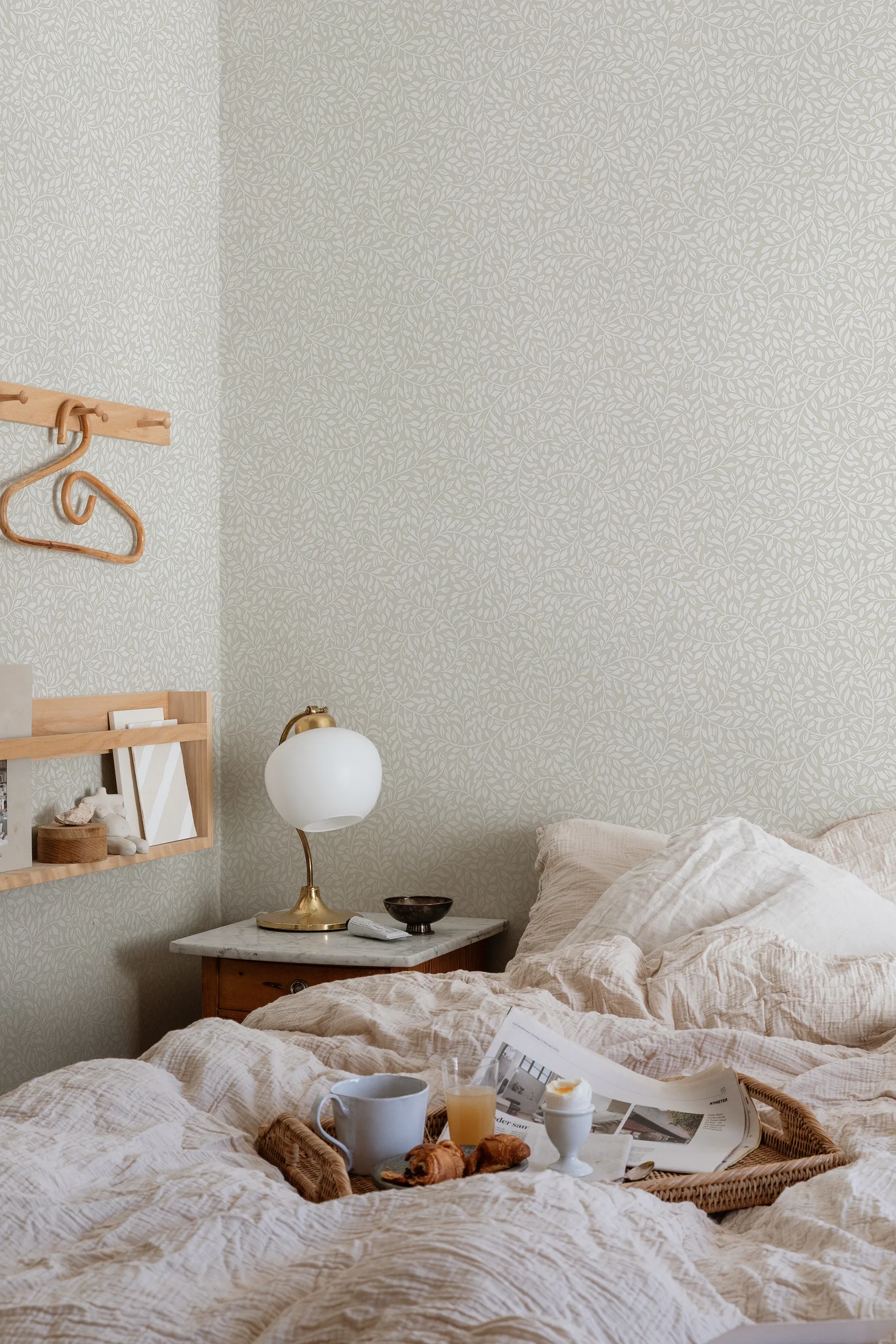 Sigfrid wallpaper in Sandstone color