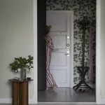Sten wallpaper in Garden Green color