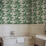 Tom wallpaper in Emerald color