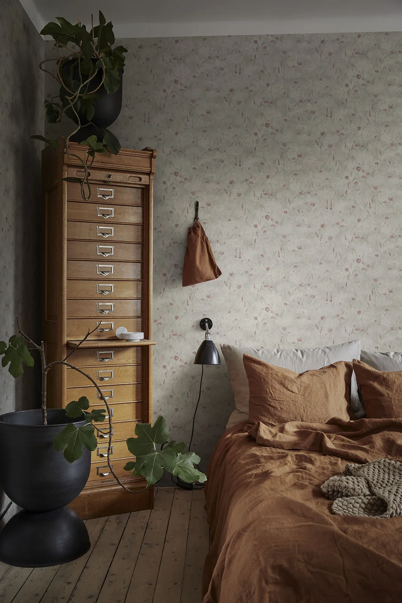 Tove sage green wallpaper in color