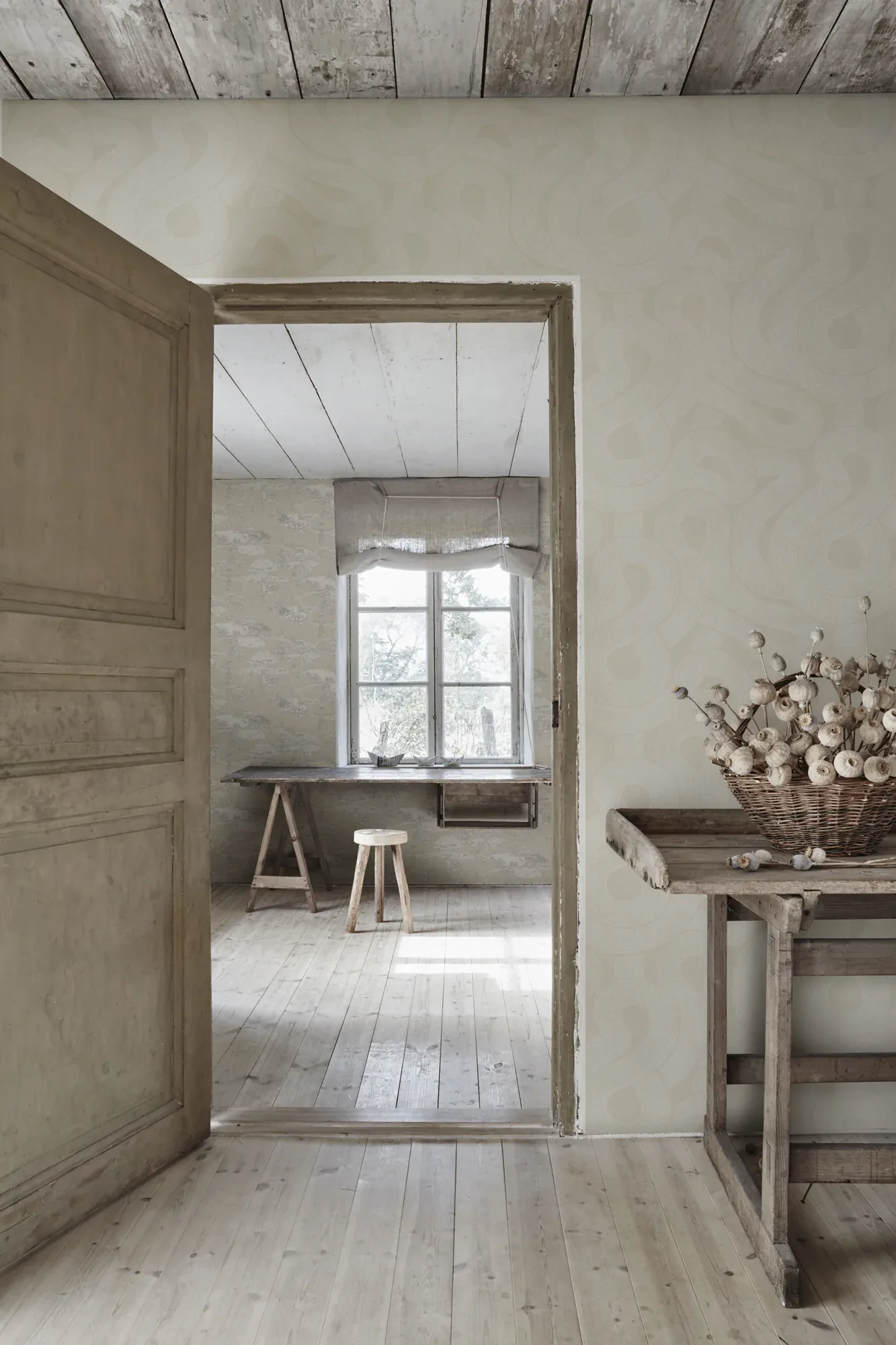 Zen wallpaper in Gray color