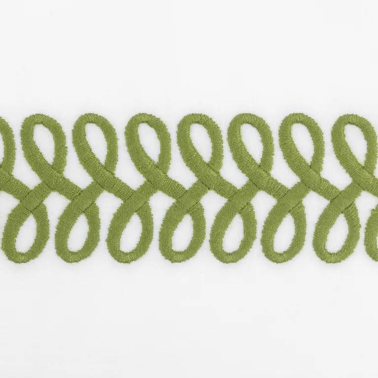 Schumacher Astor Braid Guest Towel, Set of 2 in Grass (MSC017GTOW2GR)