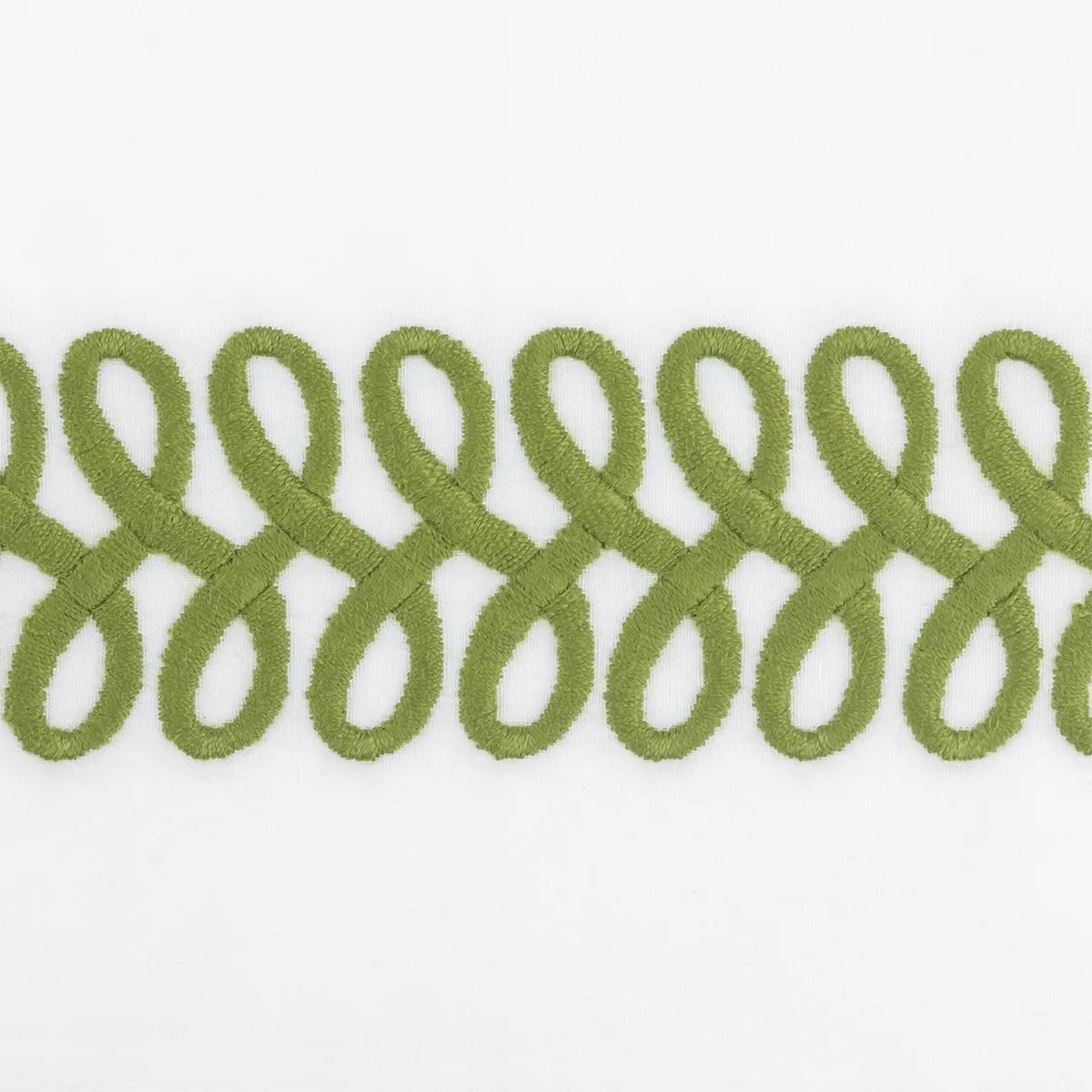 Schumacher Astor Braid Guest Towel, Set of 2 in Grass (MSC017GTOW2GR)