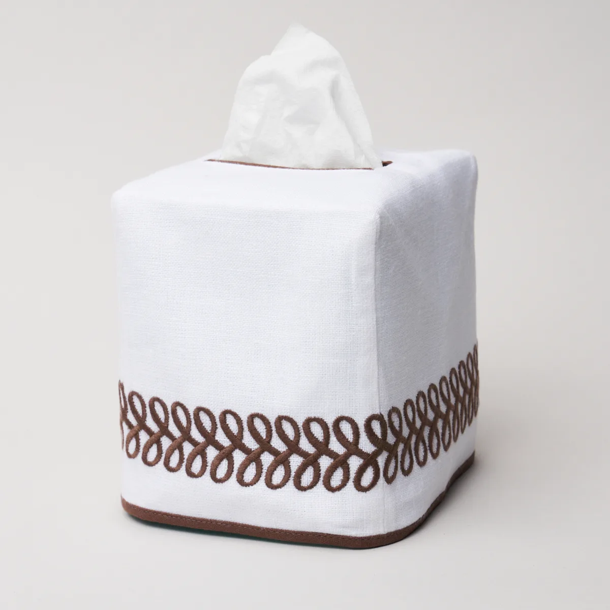 Schumacher Astor Braid Tissue Box Cover in Mocha (MSC017TBOXMC)