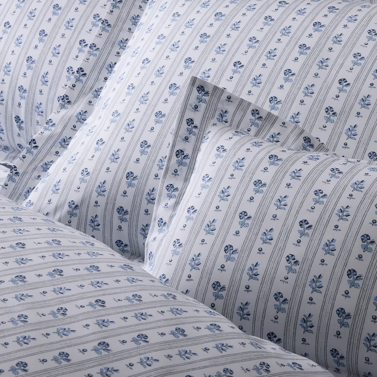 Cabanon Stripe Flat Sheet - Blue Schumacher Cabanon Stripe Flat Sheet in Blue