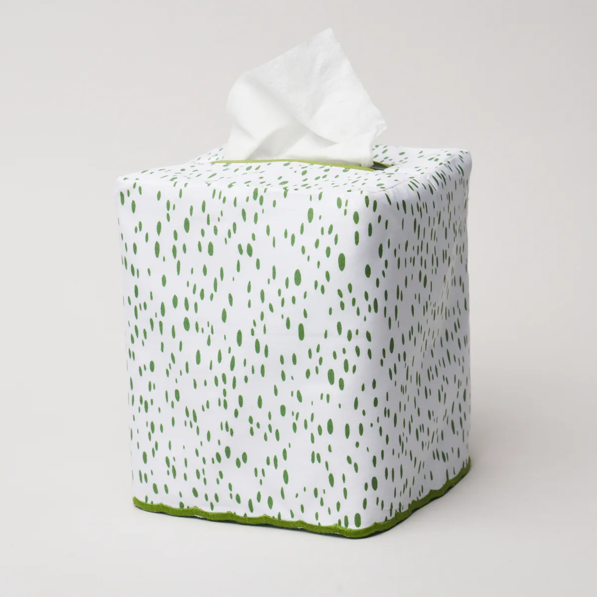 Schumacher Celine Tissue Box Cover in Grass (MSC025TBOXGR)