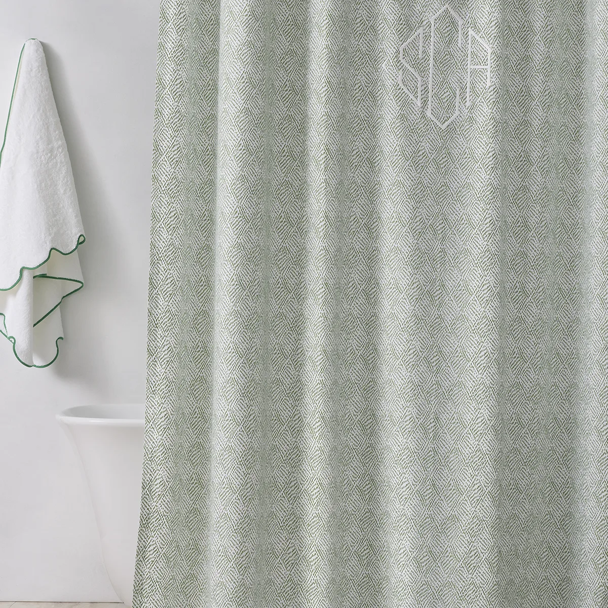 MSC024SHOGR | Duma Diamond Shower Curtain - Grass Schumacher Duma Diamond Shower Curtain in Grass (MSC024SHOGR)