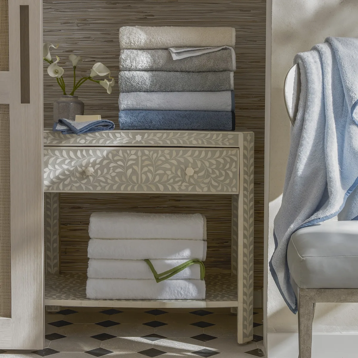 Enzo Bath - Light Blue/Sea Schumacher Enzo Bath in Light Blue/Sea