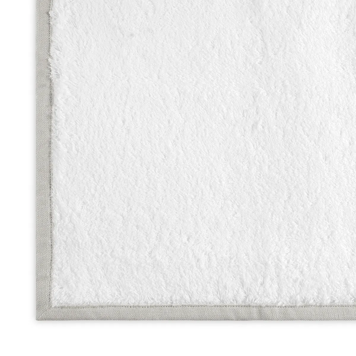 Schumacher Enzo Bath in Quartz