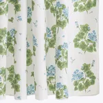MTT002SHOBL | Geranium Shower Curtain - Blue Schumacher Geranium Shower Curtain in Blue (MTT002SHOBL)