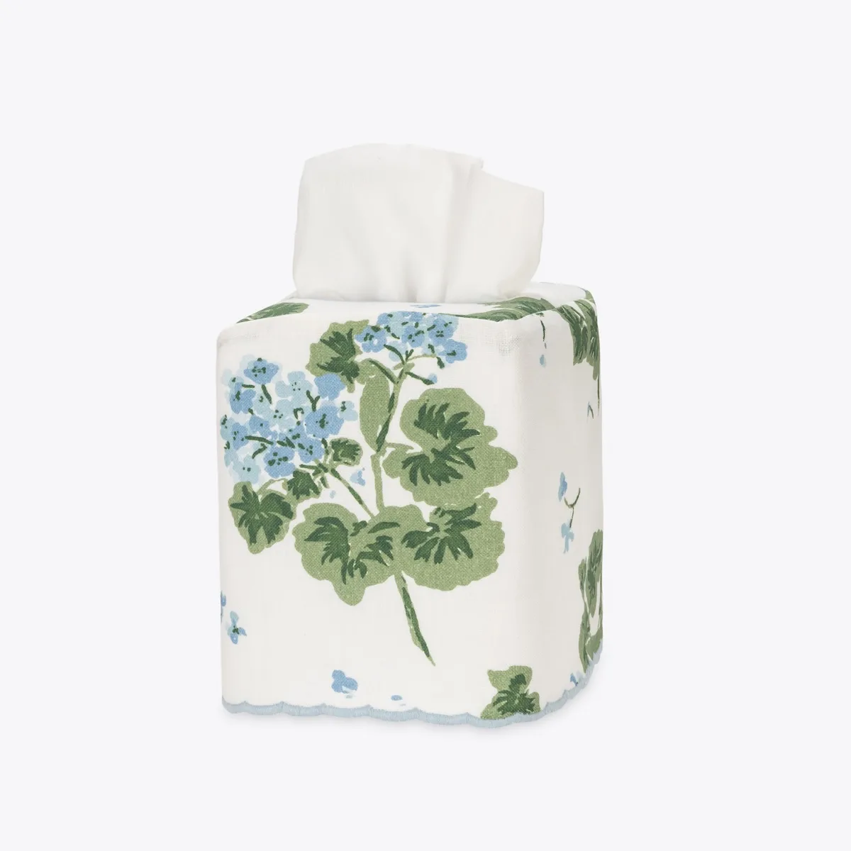 Schumacher Geranium Tissue Box Cover in Blue (MTT003TISSUEBL)
